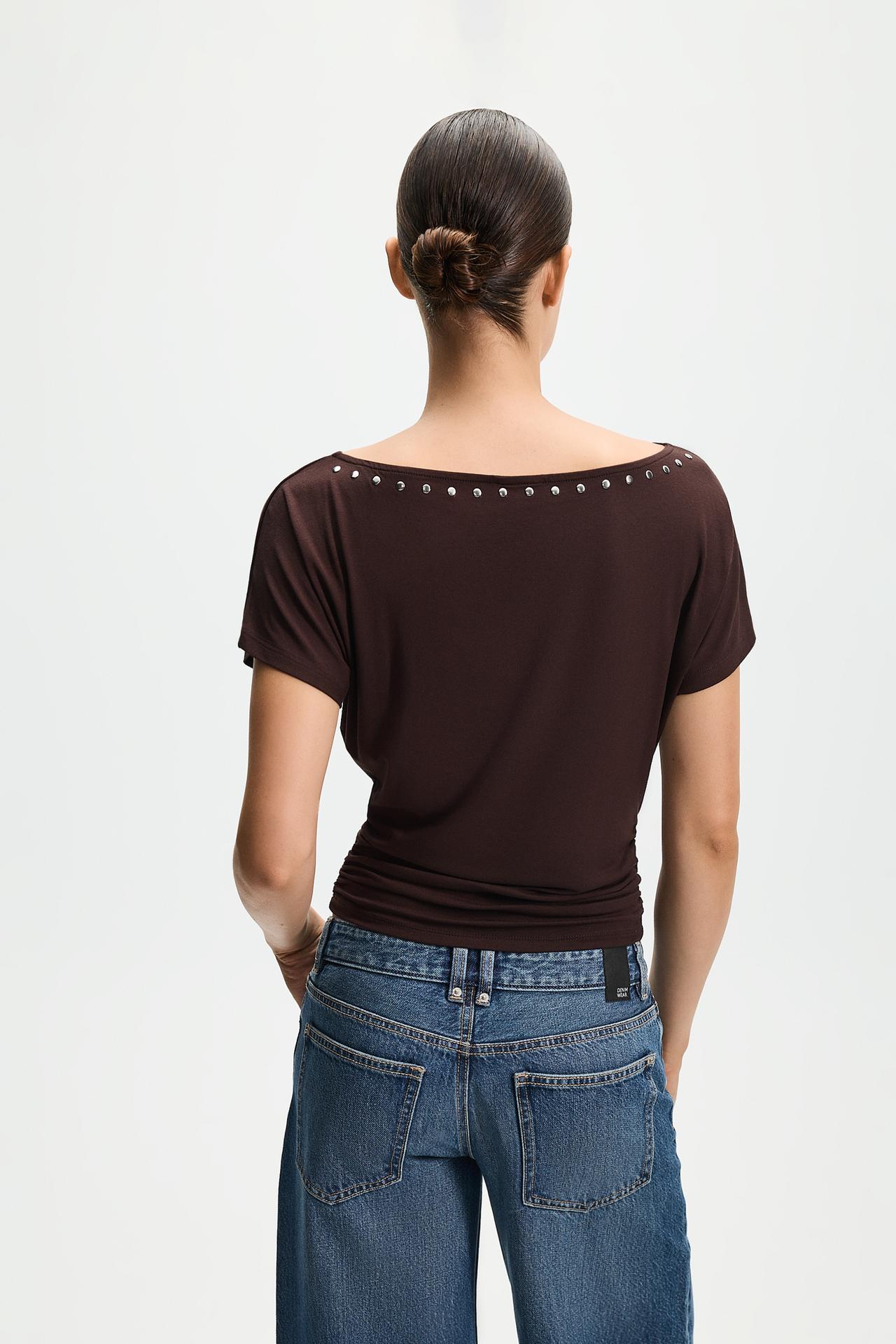 Studded T-shirt — CHOCOLATE