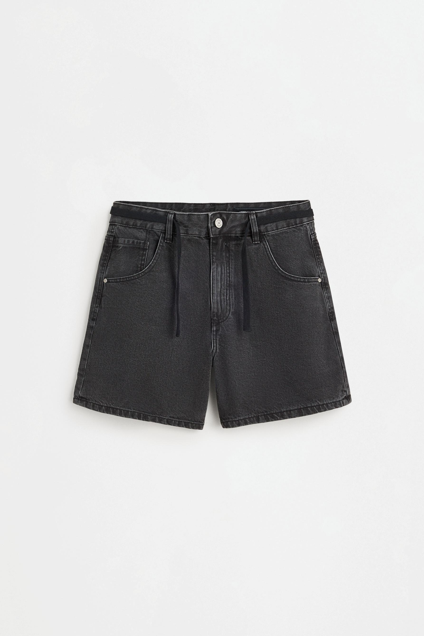 Drawstring Bermuda shorts — BLACK