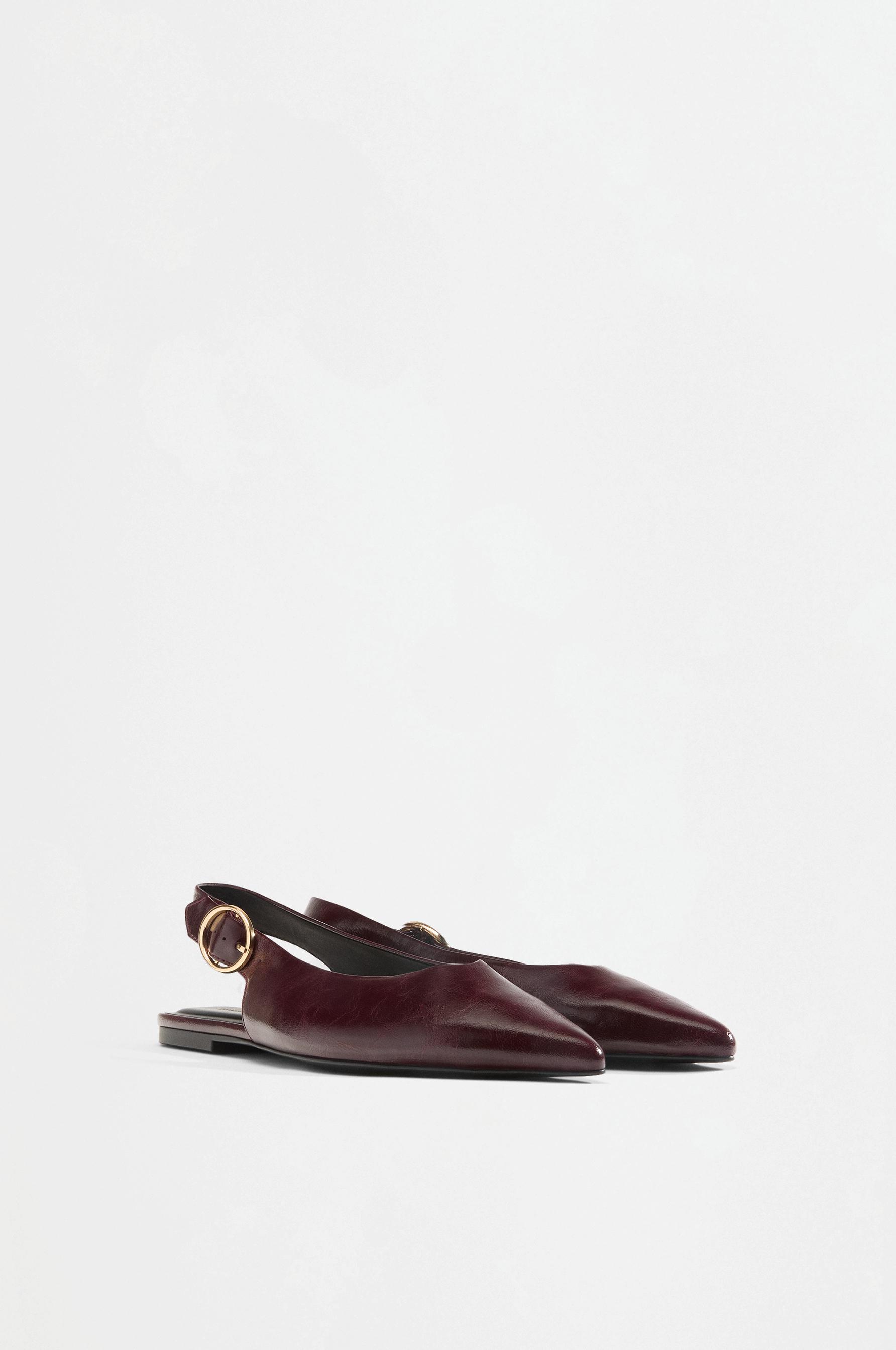 Flat shoes — BURGUNDY