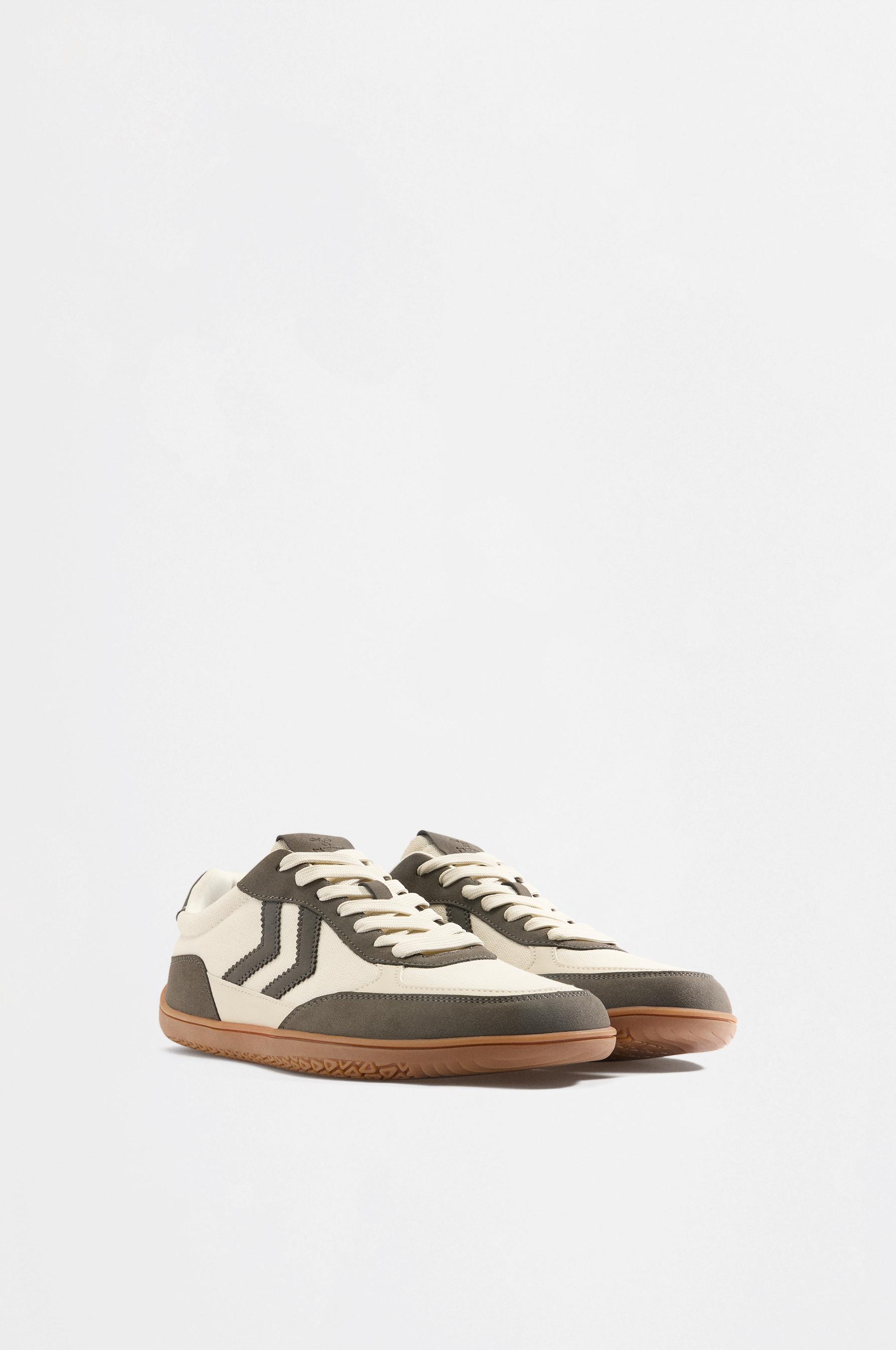 Hummel Barefoot Sneakers — OTHERS