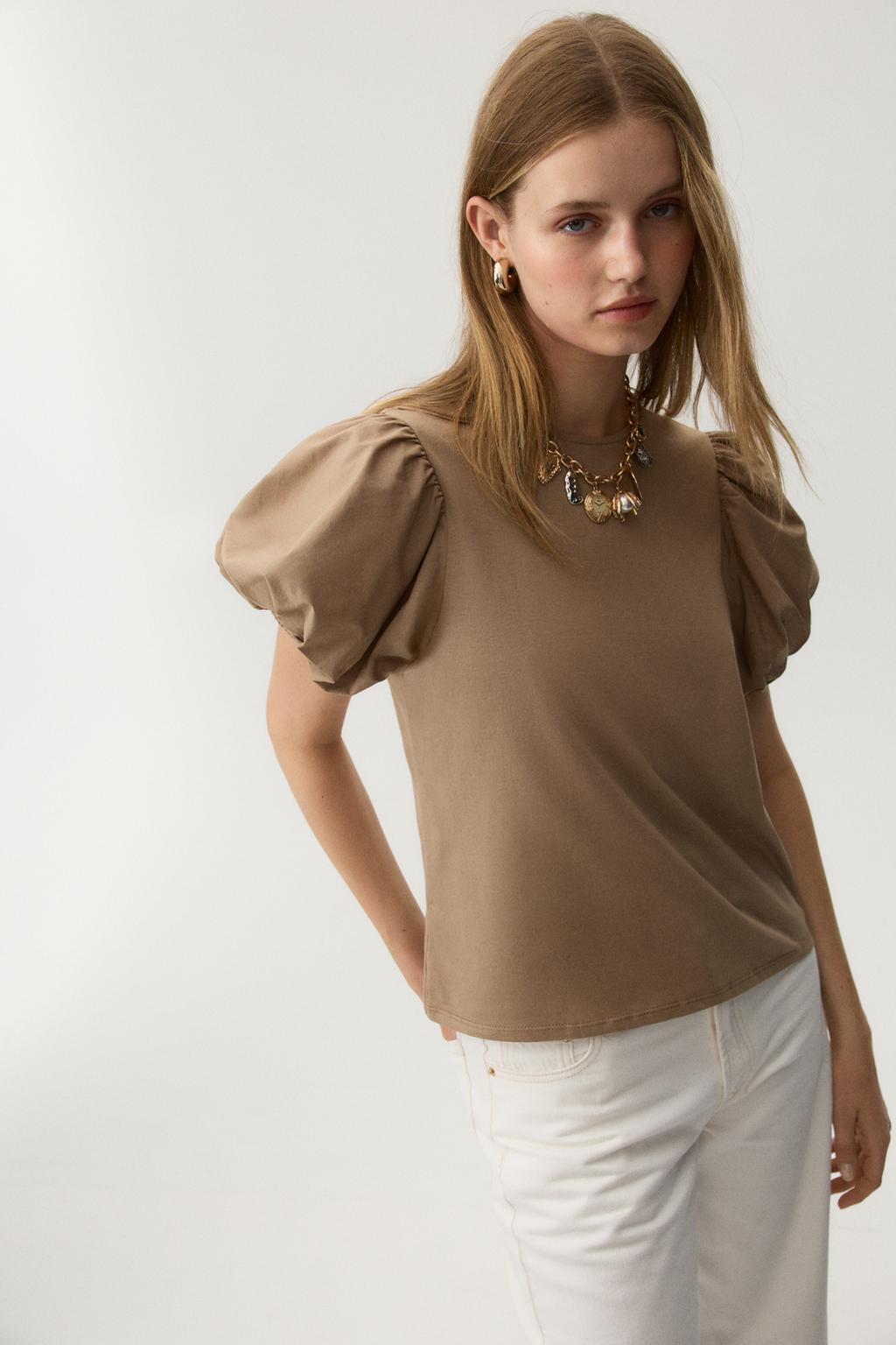 Puff-sleeve T-shirt