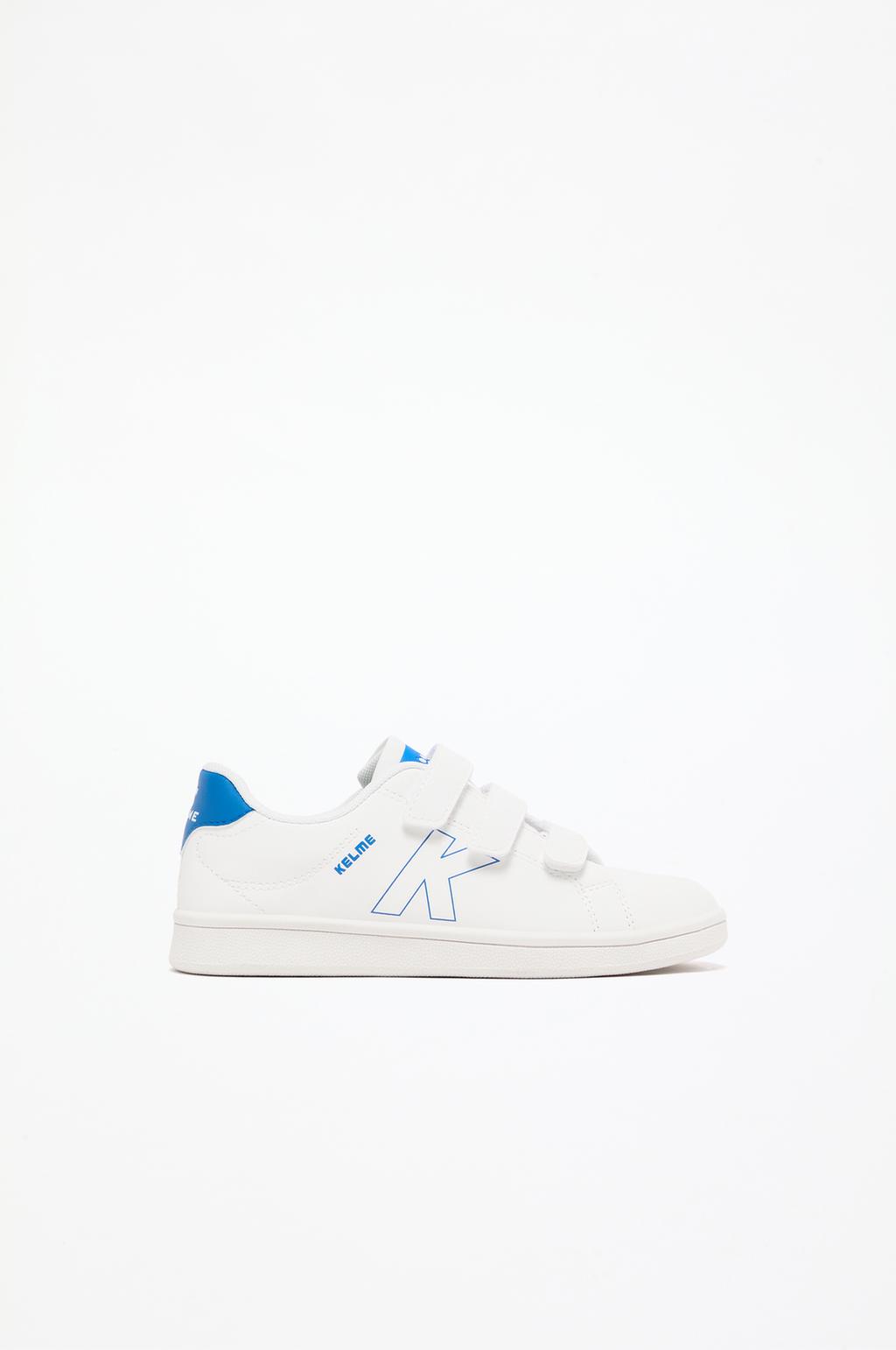 Kelme sneakers with heel tab detail