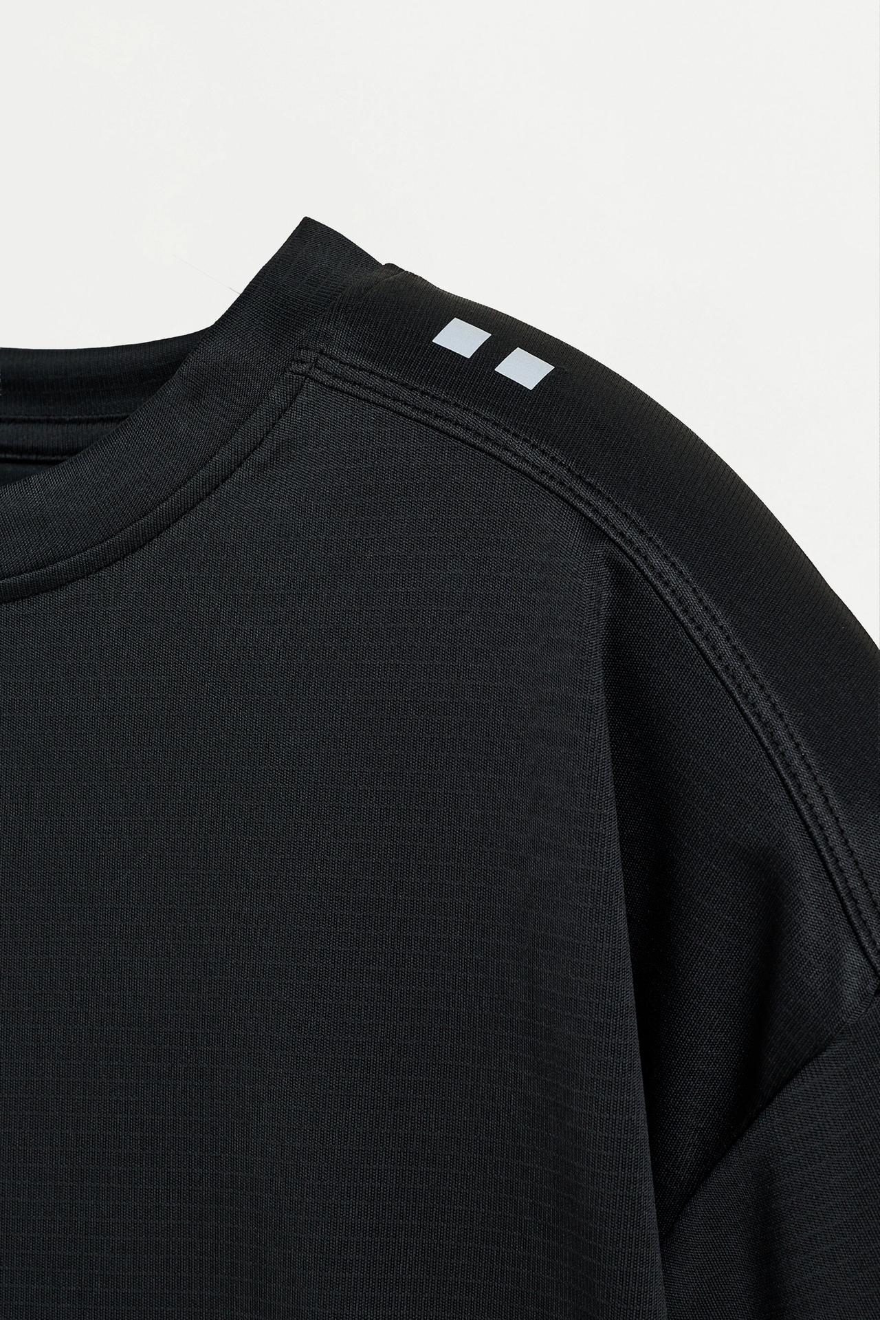 Sports T-shirt — BLACK