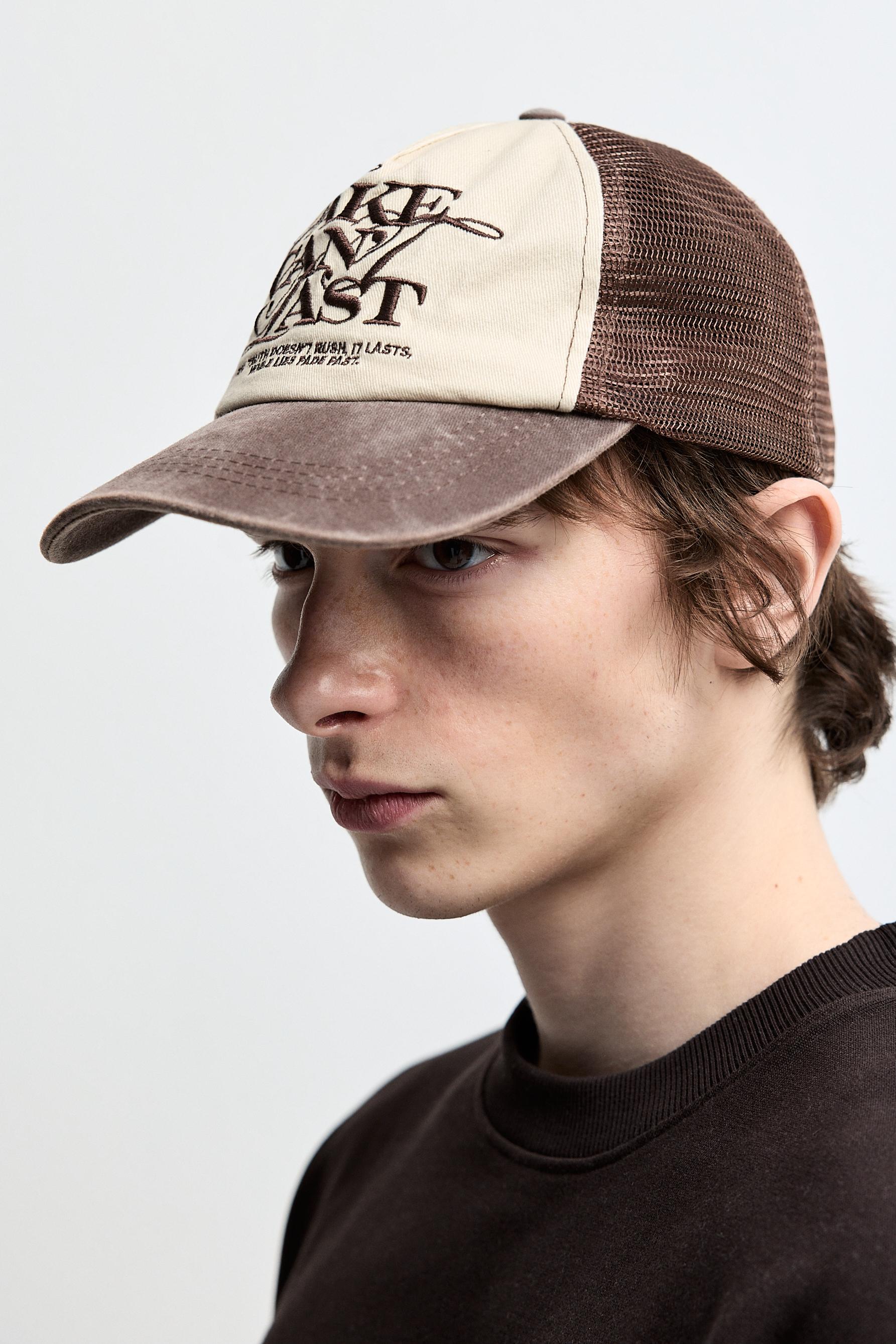 Gorra bordado rejilla