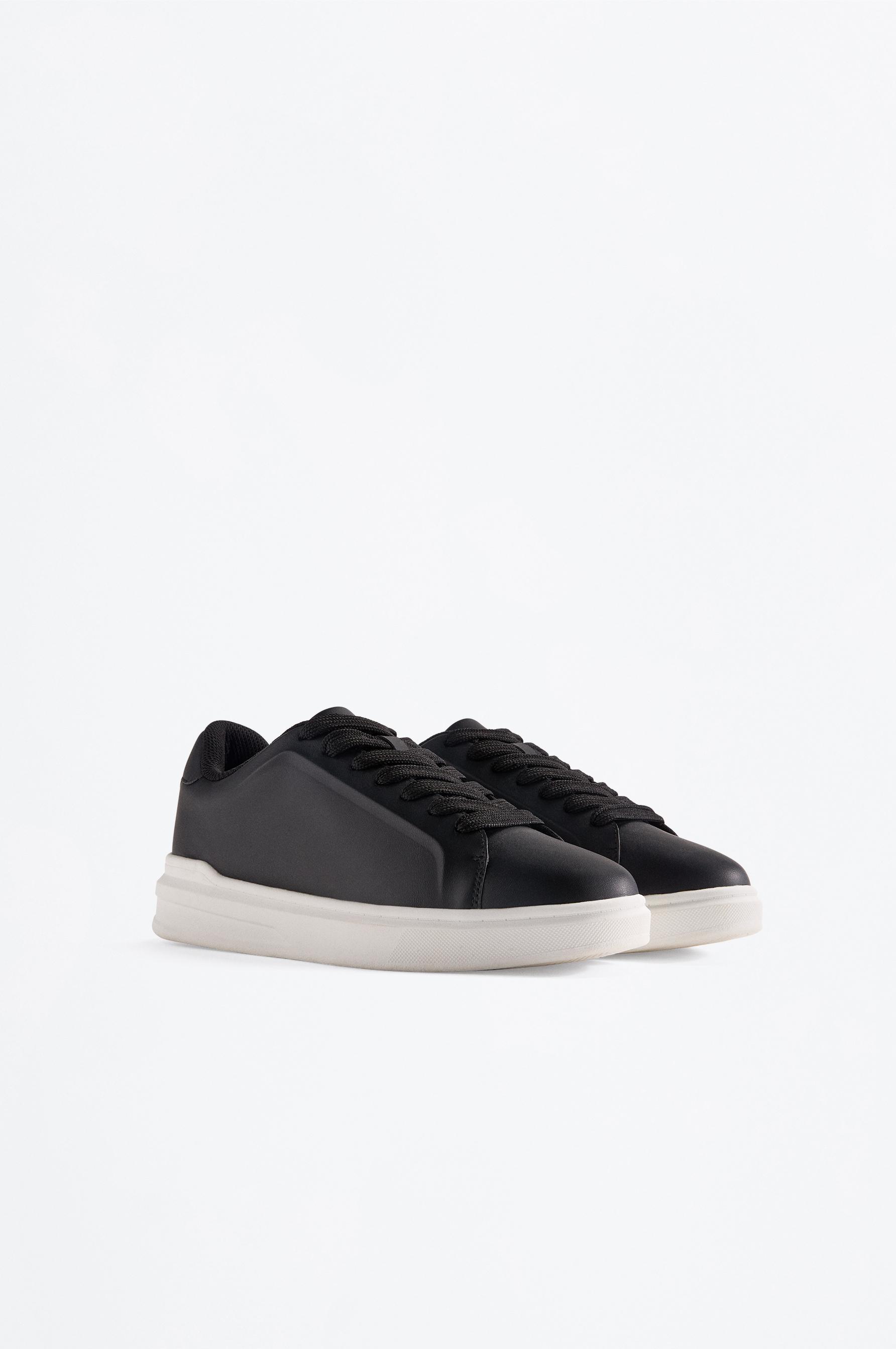 Casual sneakers — BLACK