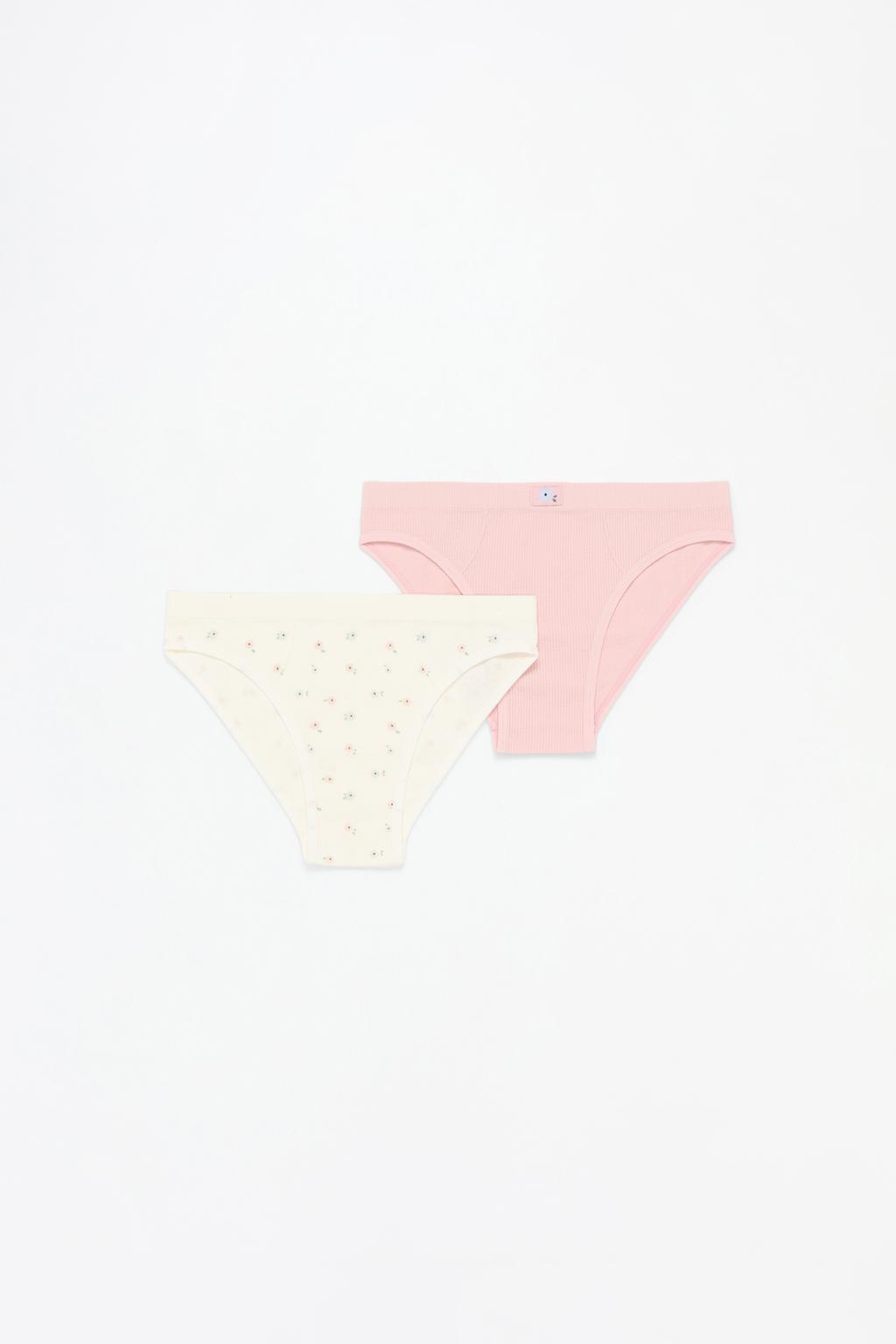 2-pack of floral briefs