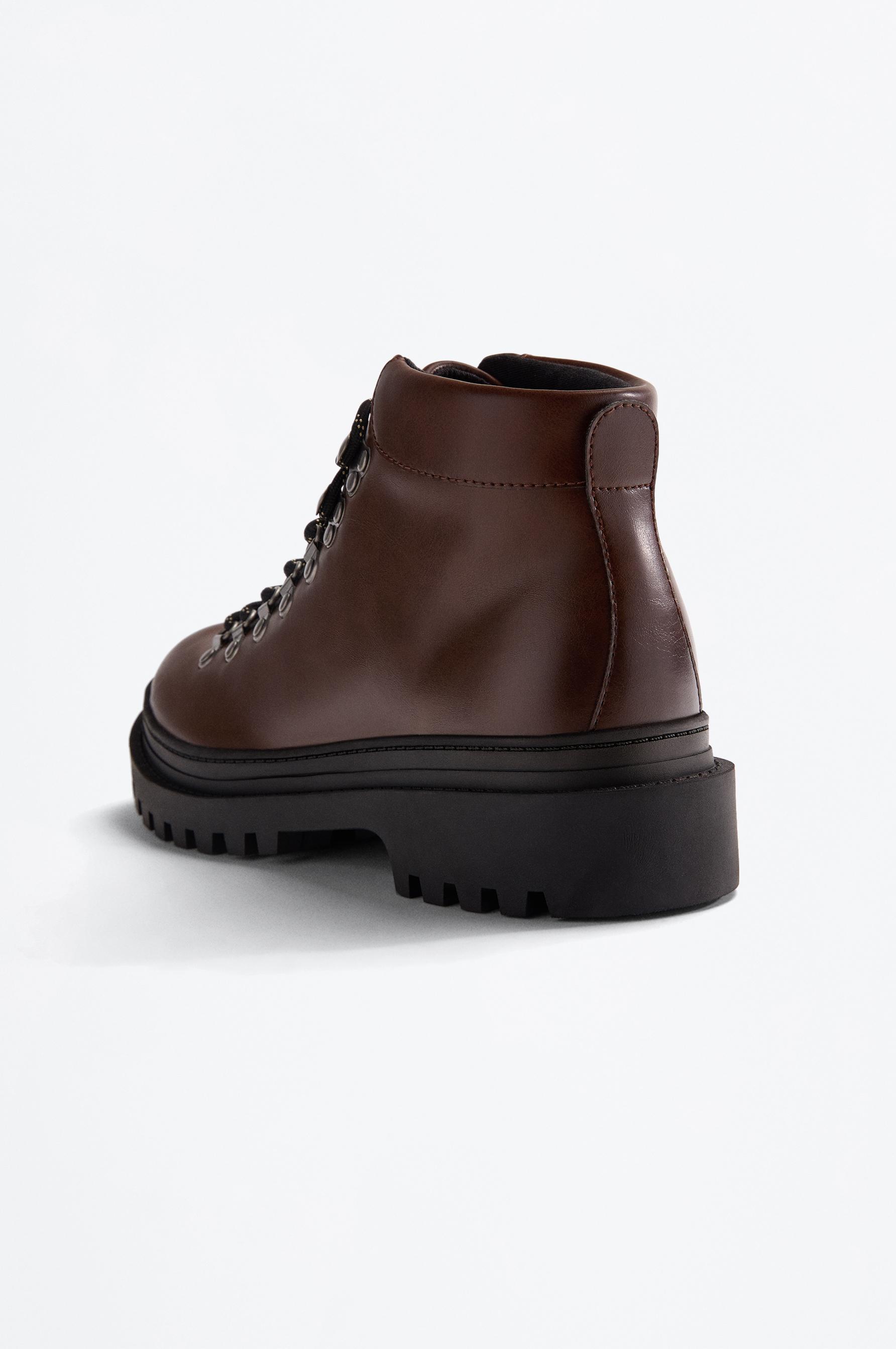 Lace-up hiking boots — BROWN