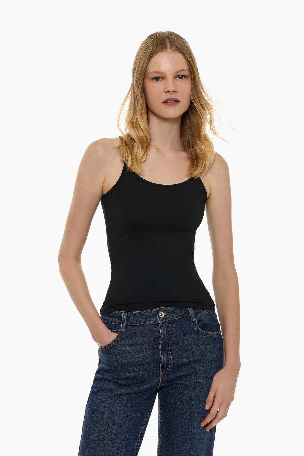 Stretch T-shirt with thin straps