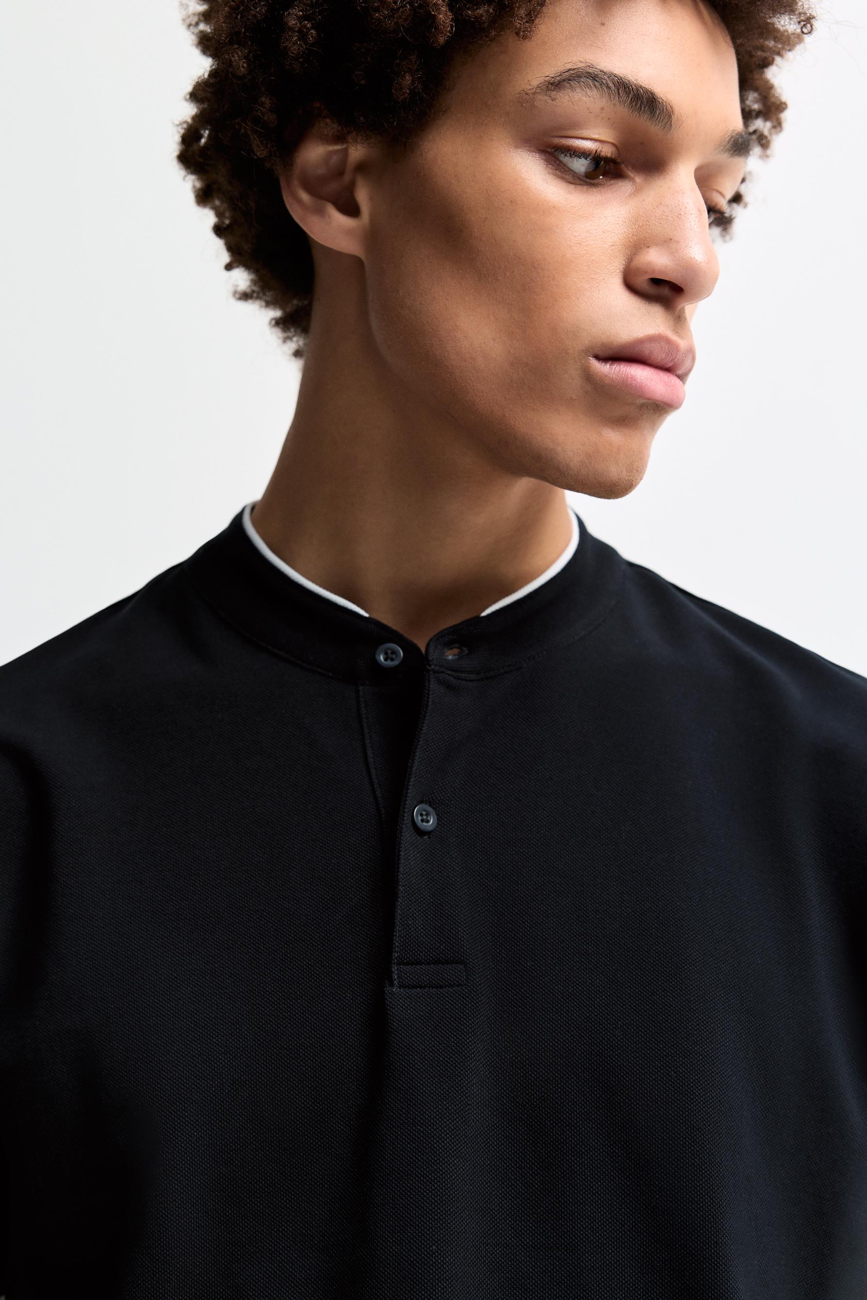 Contrast stand collar polo shirt — NAVY