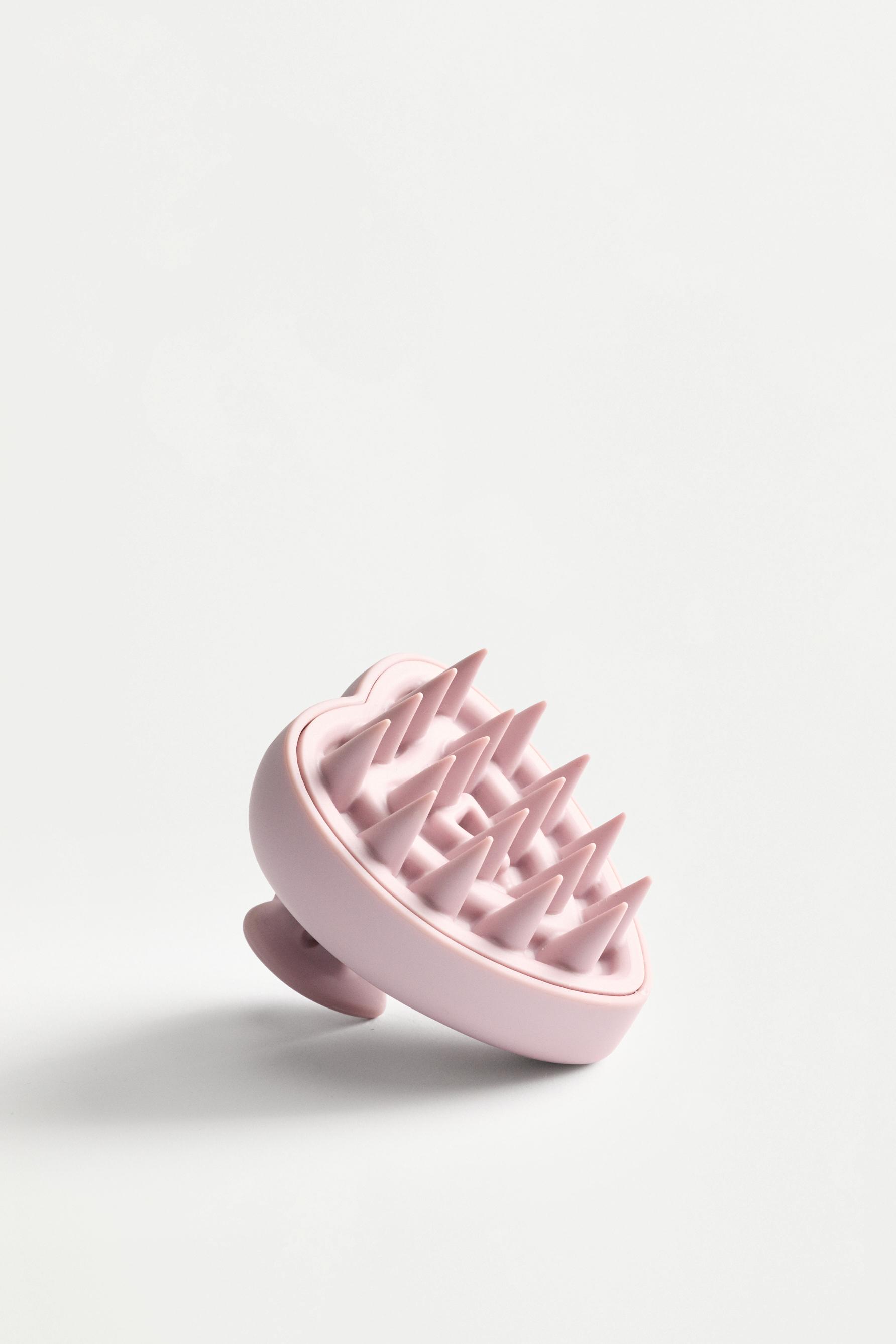 Heart scalp massager — CHALK PINK