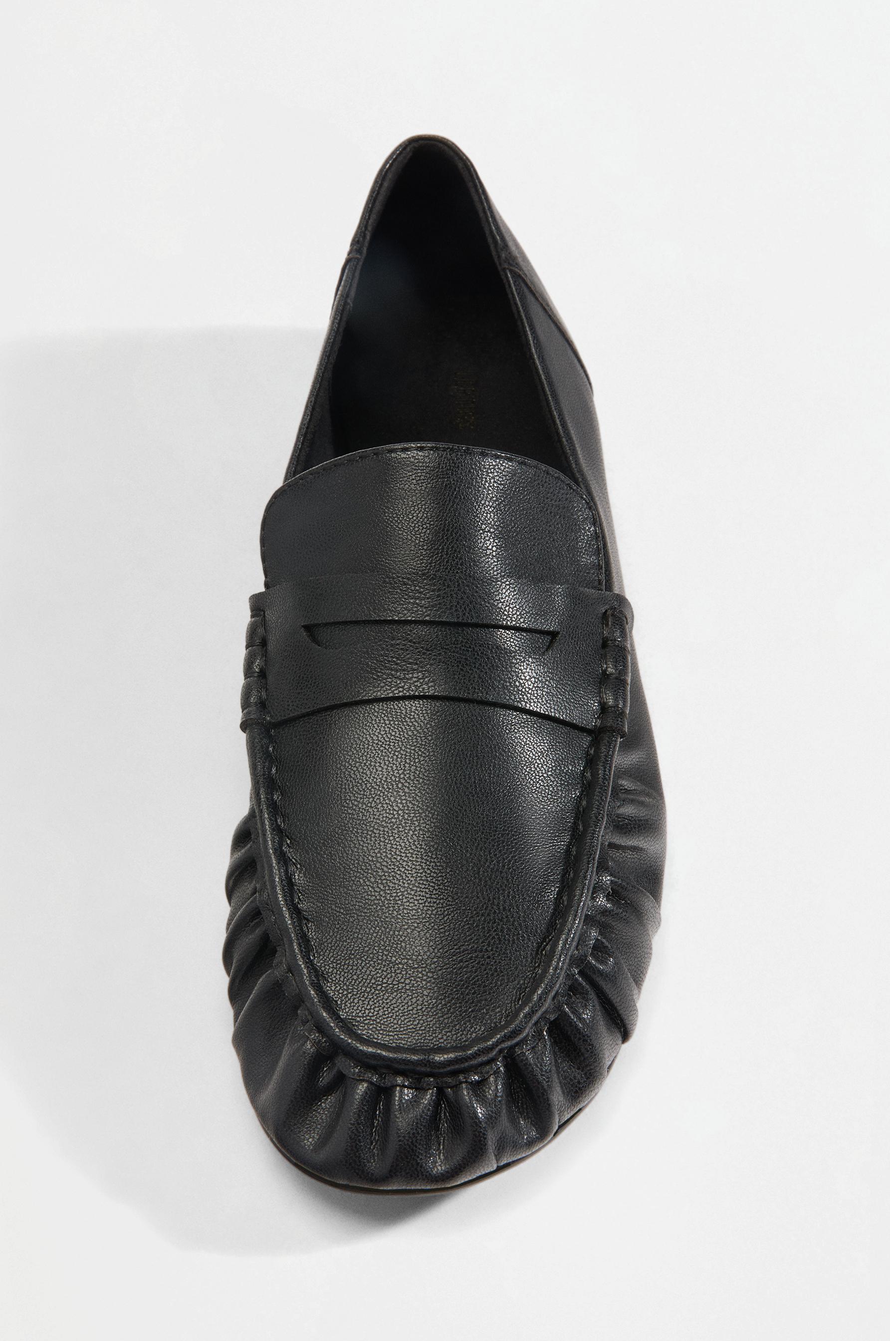 Gathered loafers — BLACK