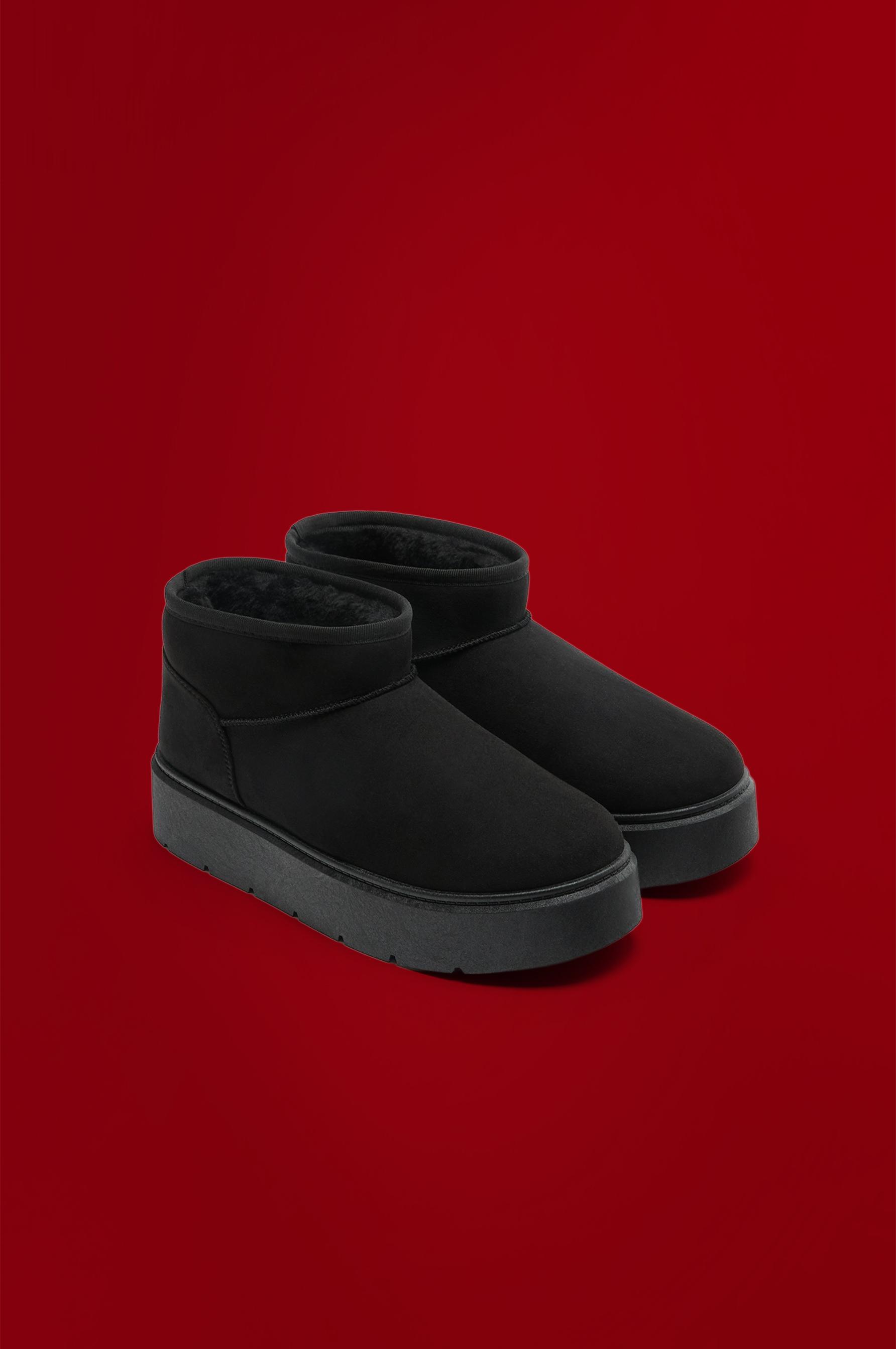 Platform fur ankle boot — BLACK