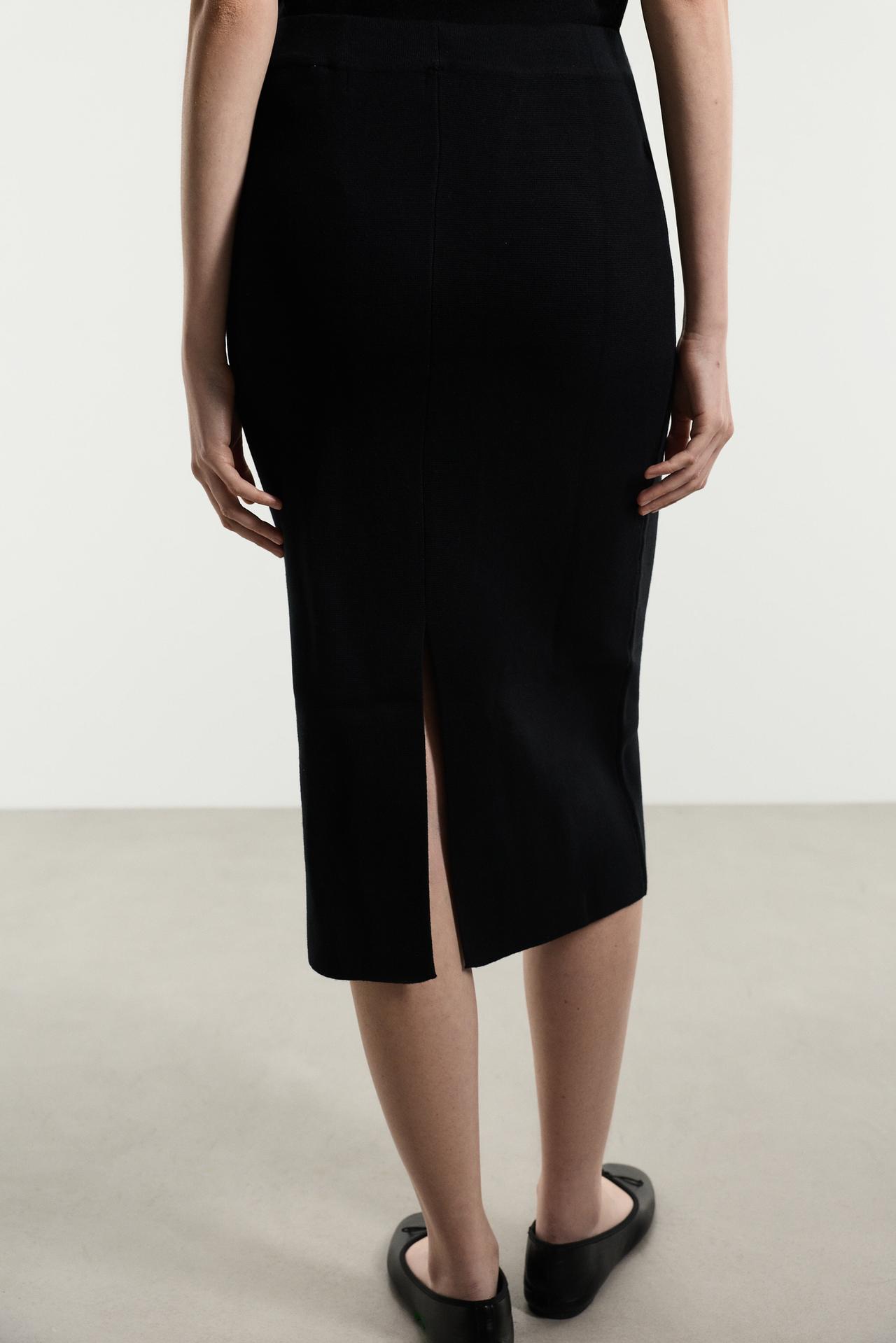Pencil skirt — BLACK