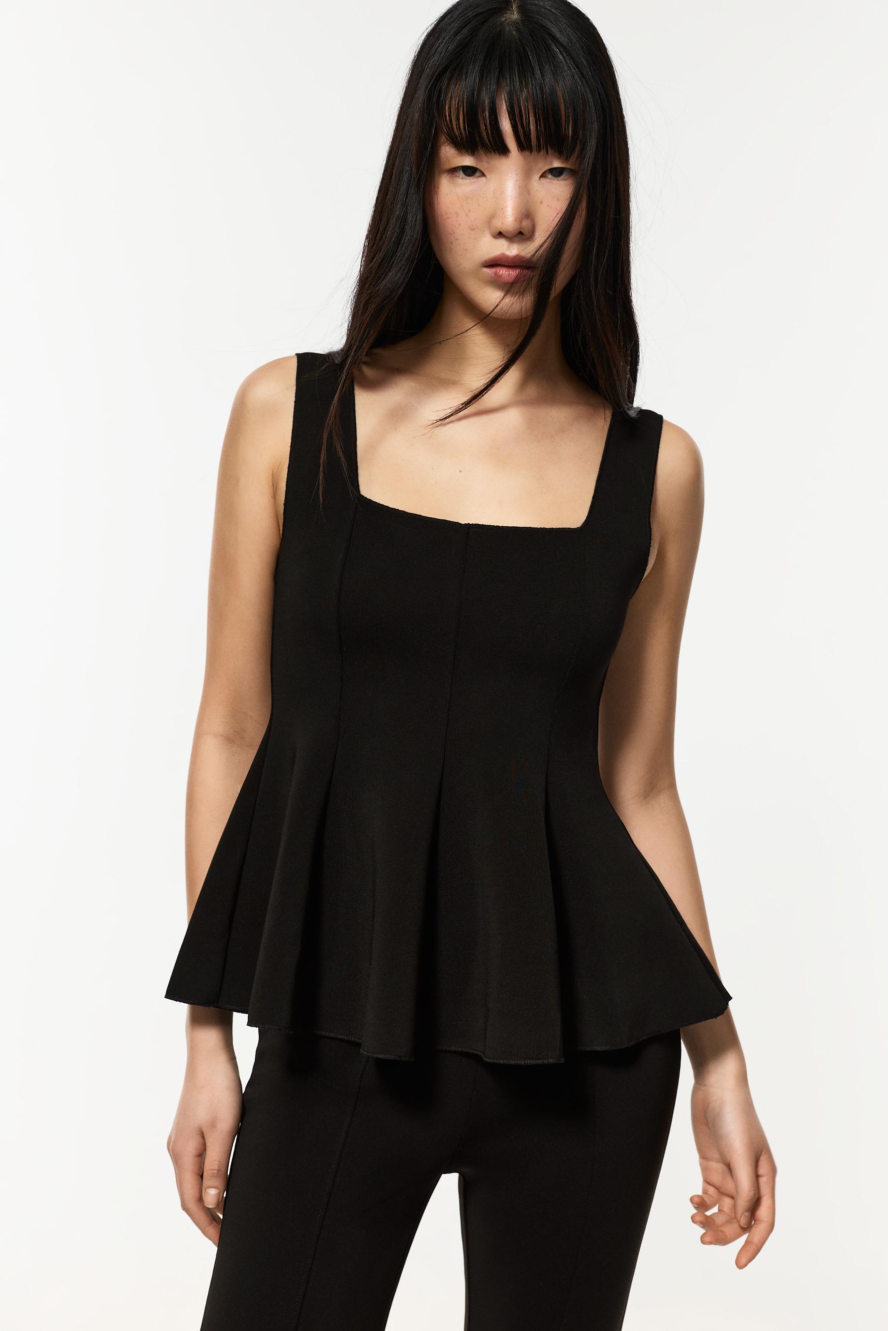Top peplum
