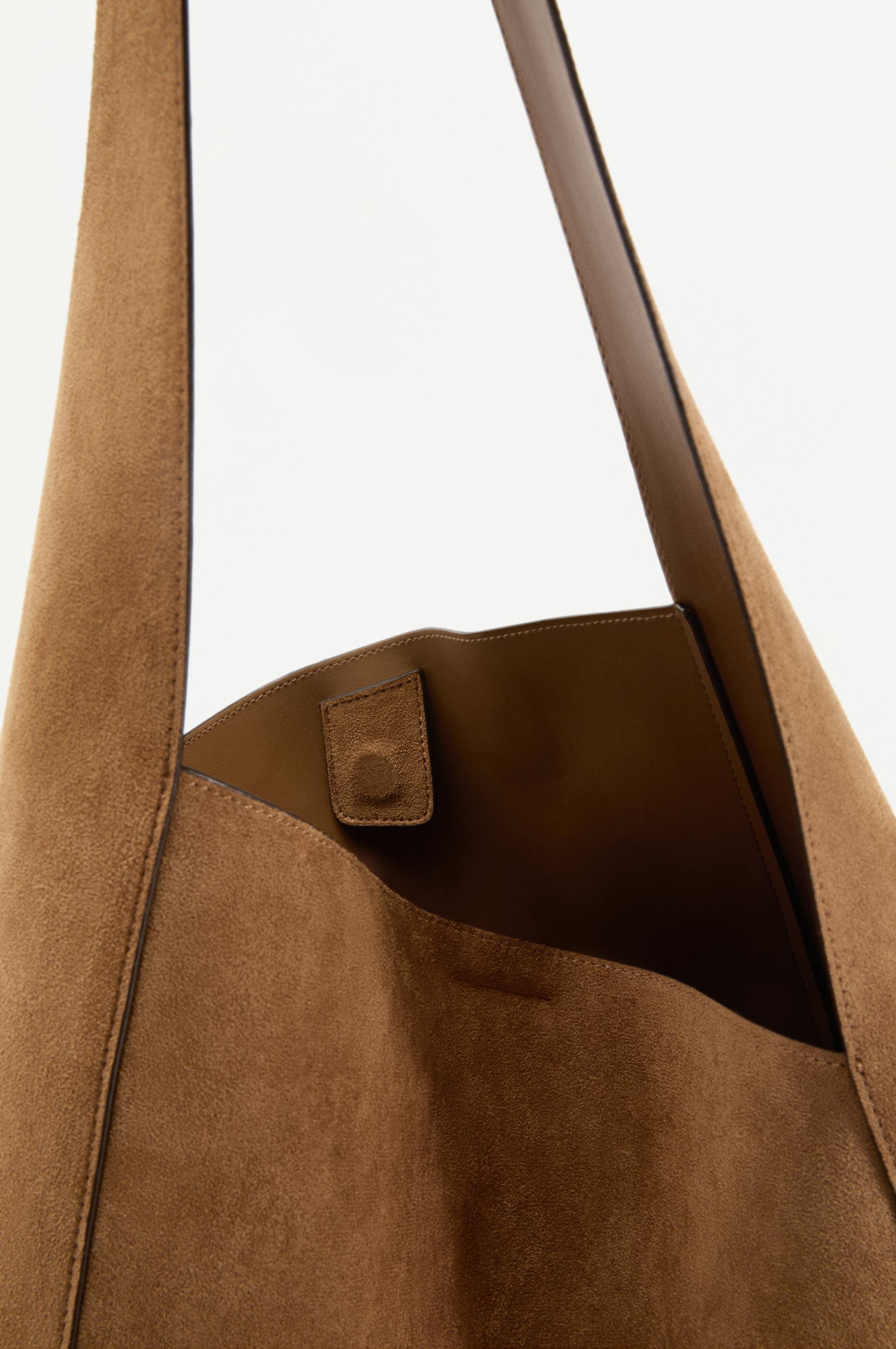 Asymmetric shopper bag — CAMEL