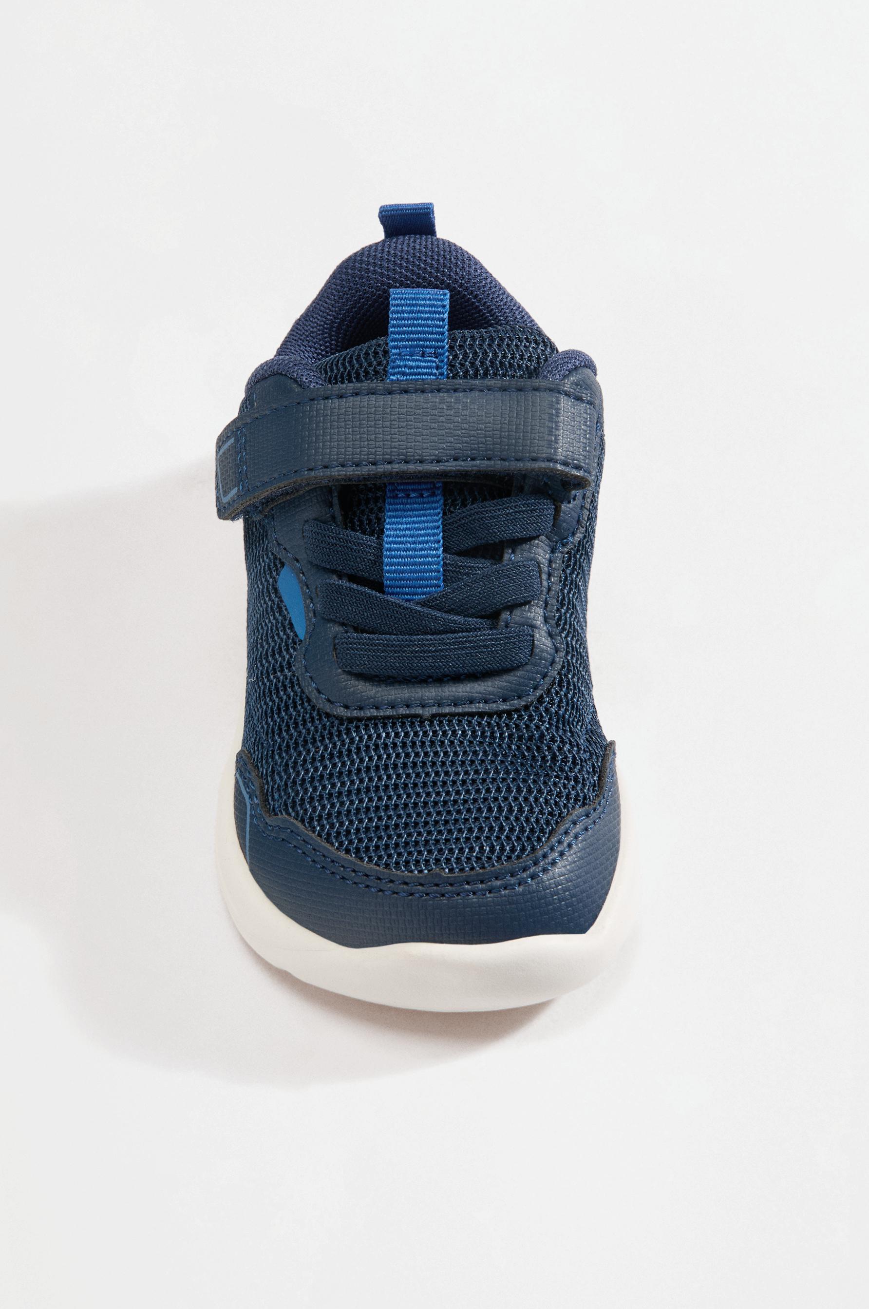 Minimalist sneakers — BLUE