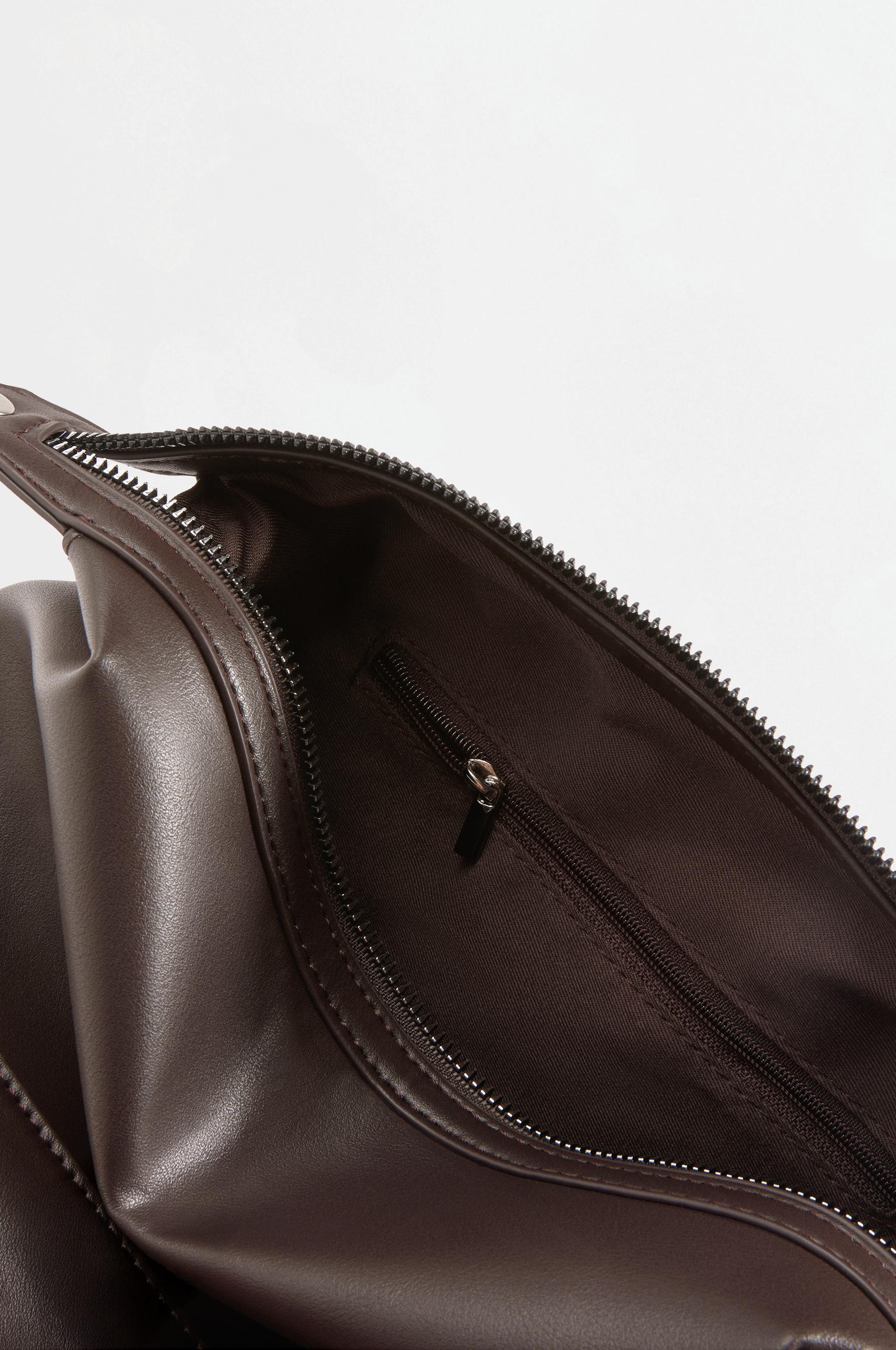 Smart Toiletry Bag — BROWN