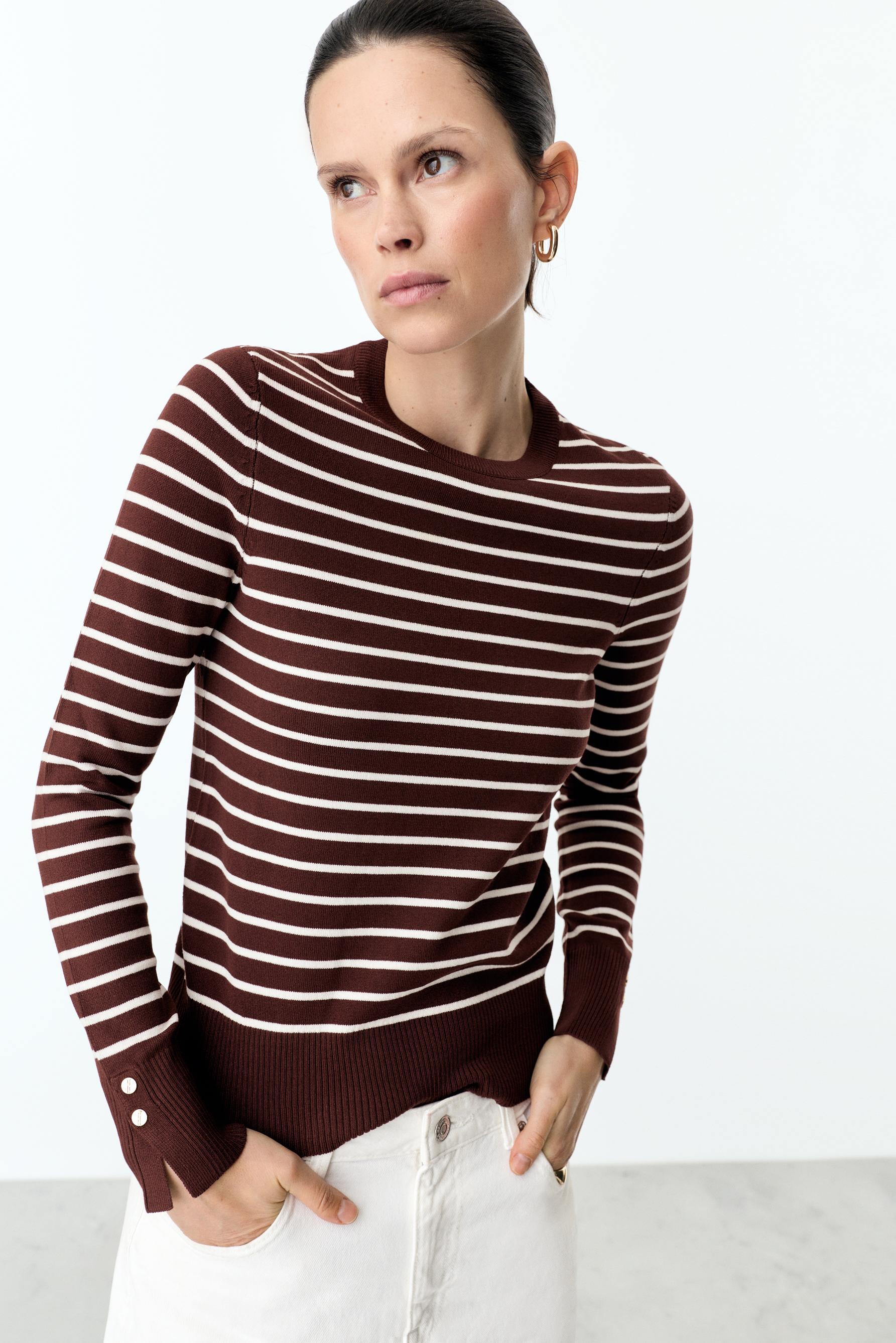 Jersey cuello redondo botones