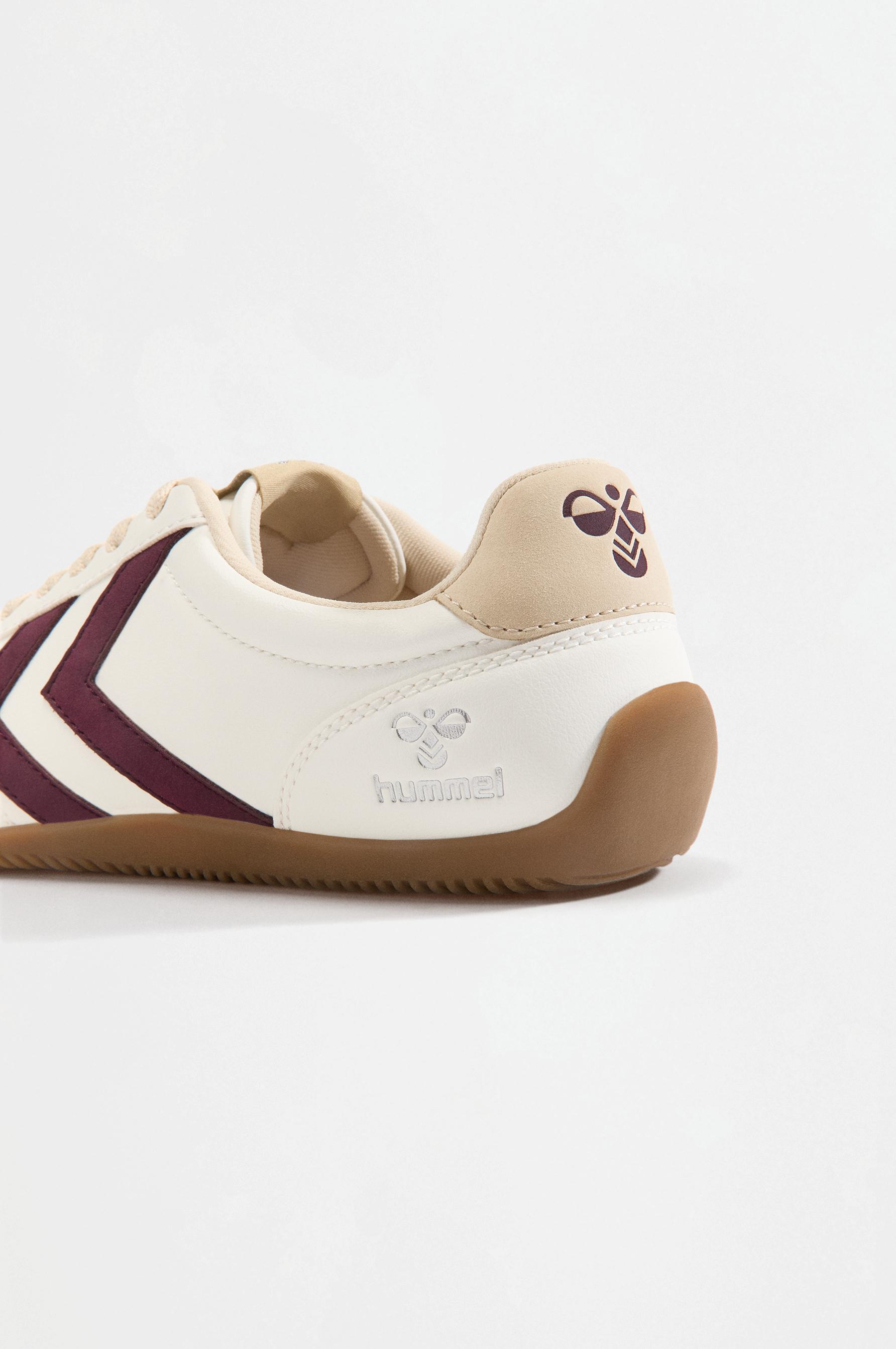 Hummel thin-sole sneakers — WHITE