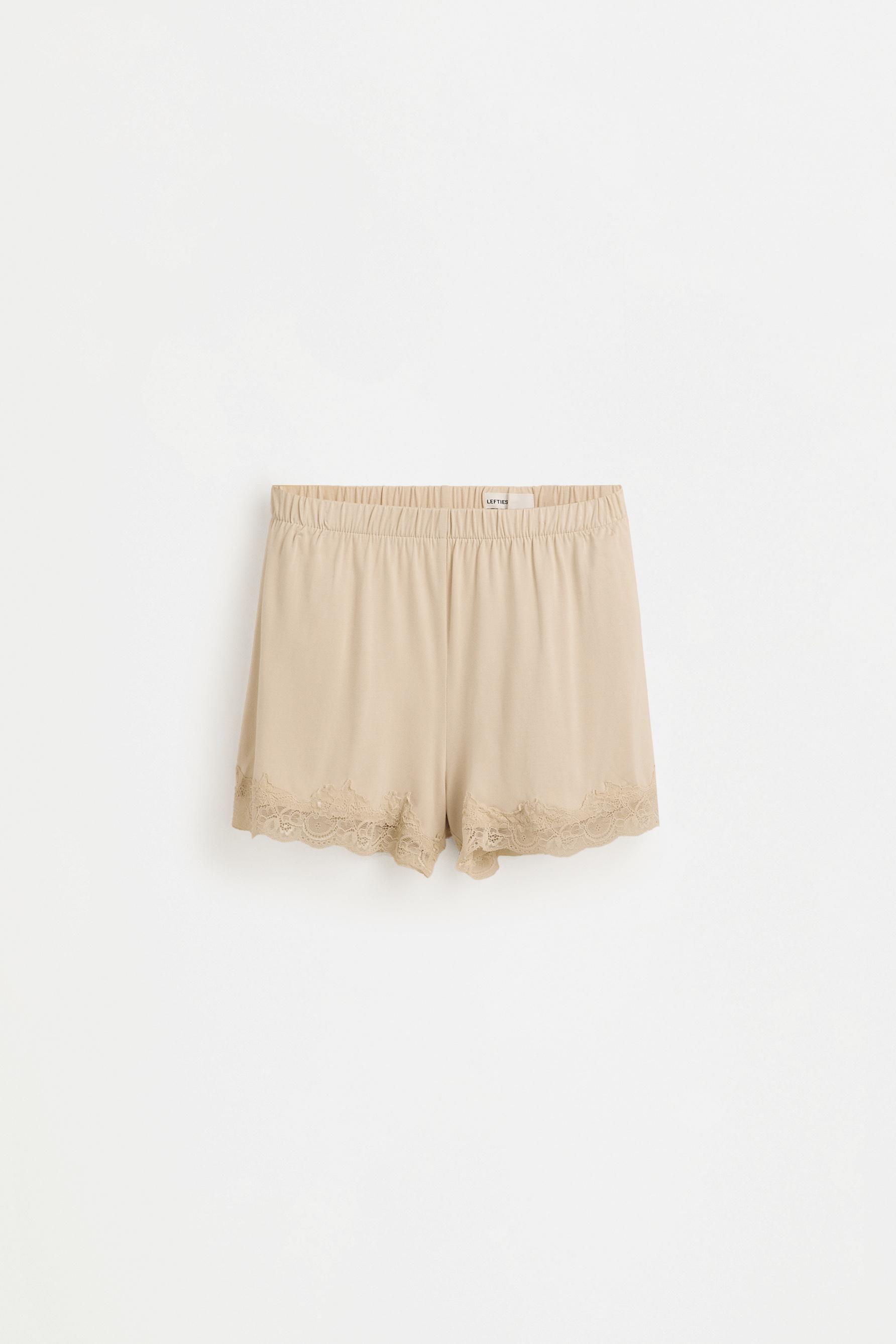 Short pyjamas with lace — SAND