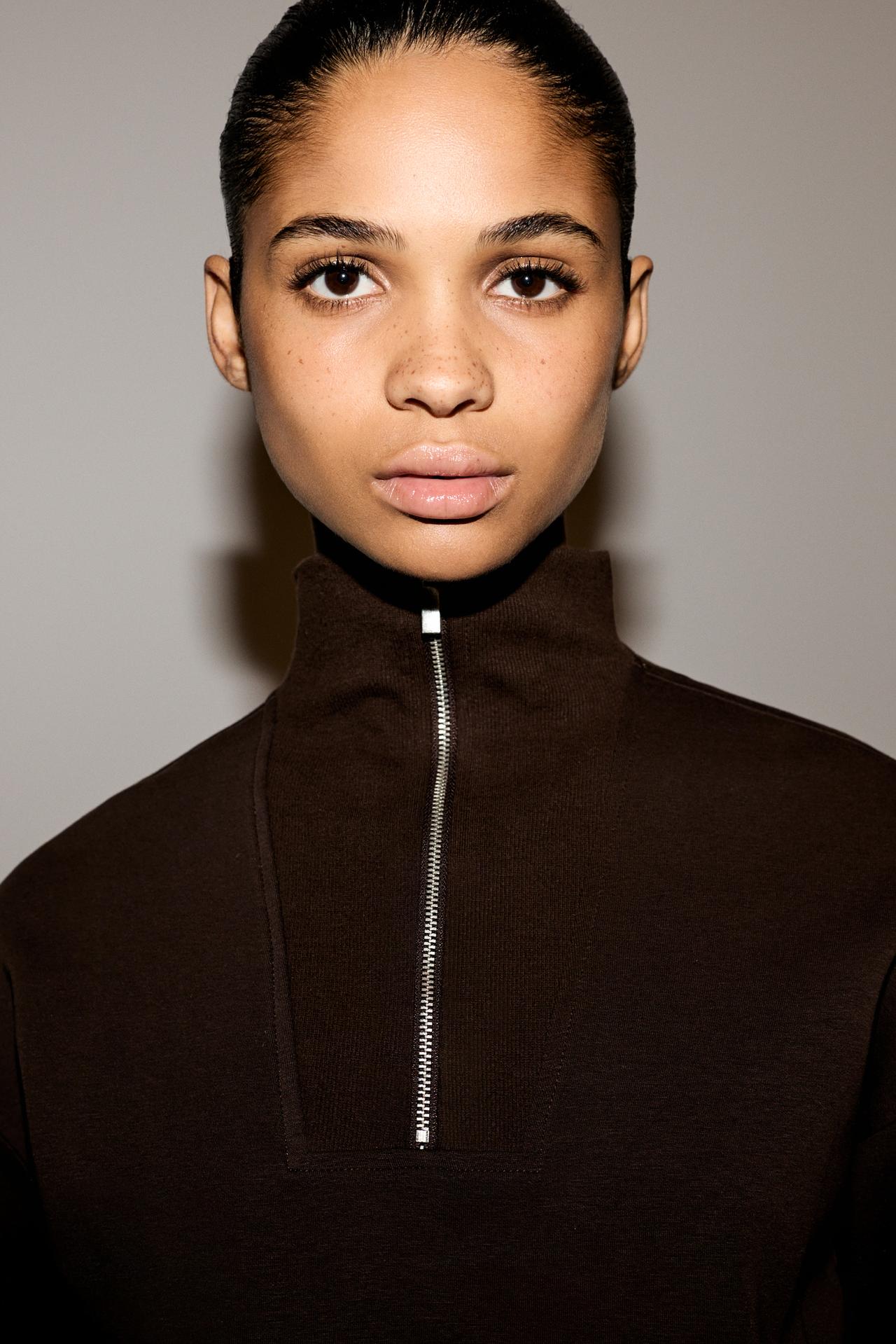 Basic quarter-zip sweatshirt — CHOCOLATE