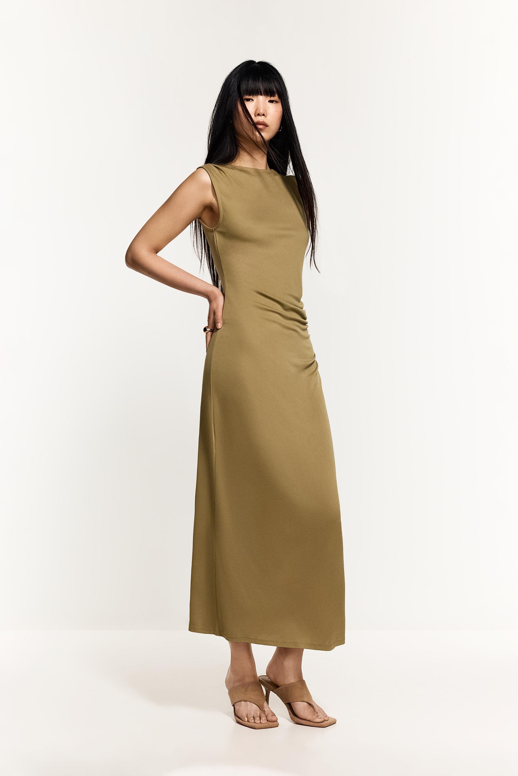 Vestido midi fruncidos