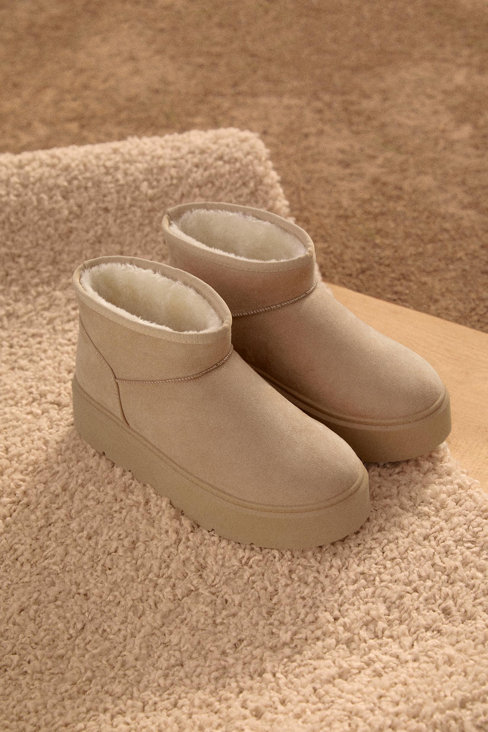 Platform fur ankle boot — BROWN