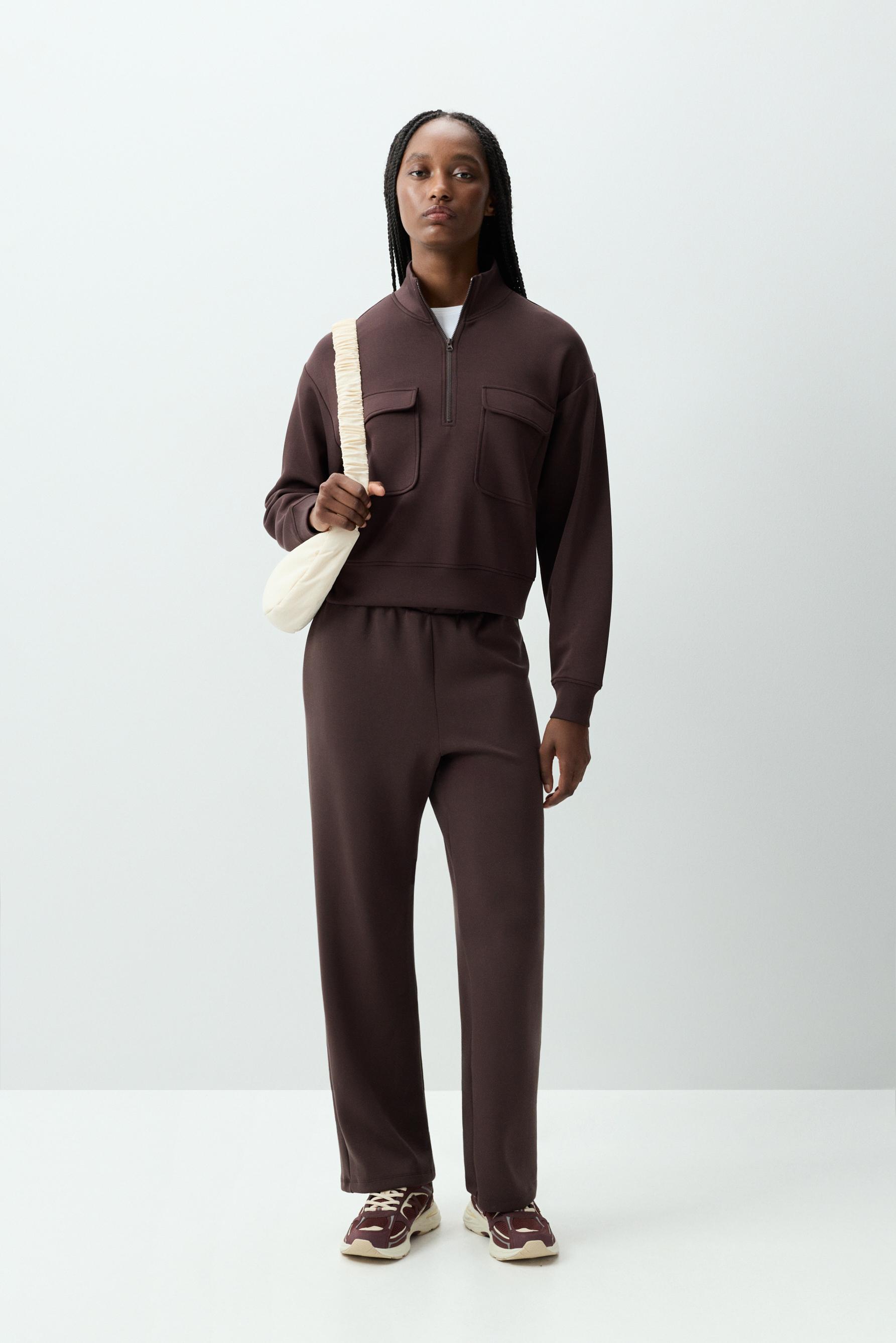 Pantalón deportivo fluido recto