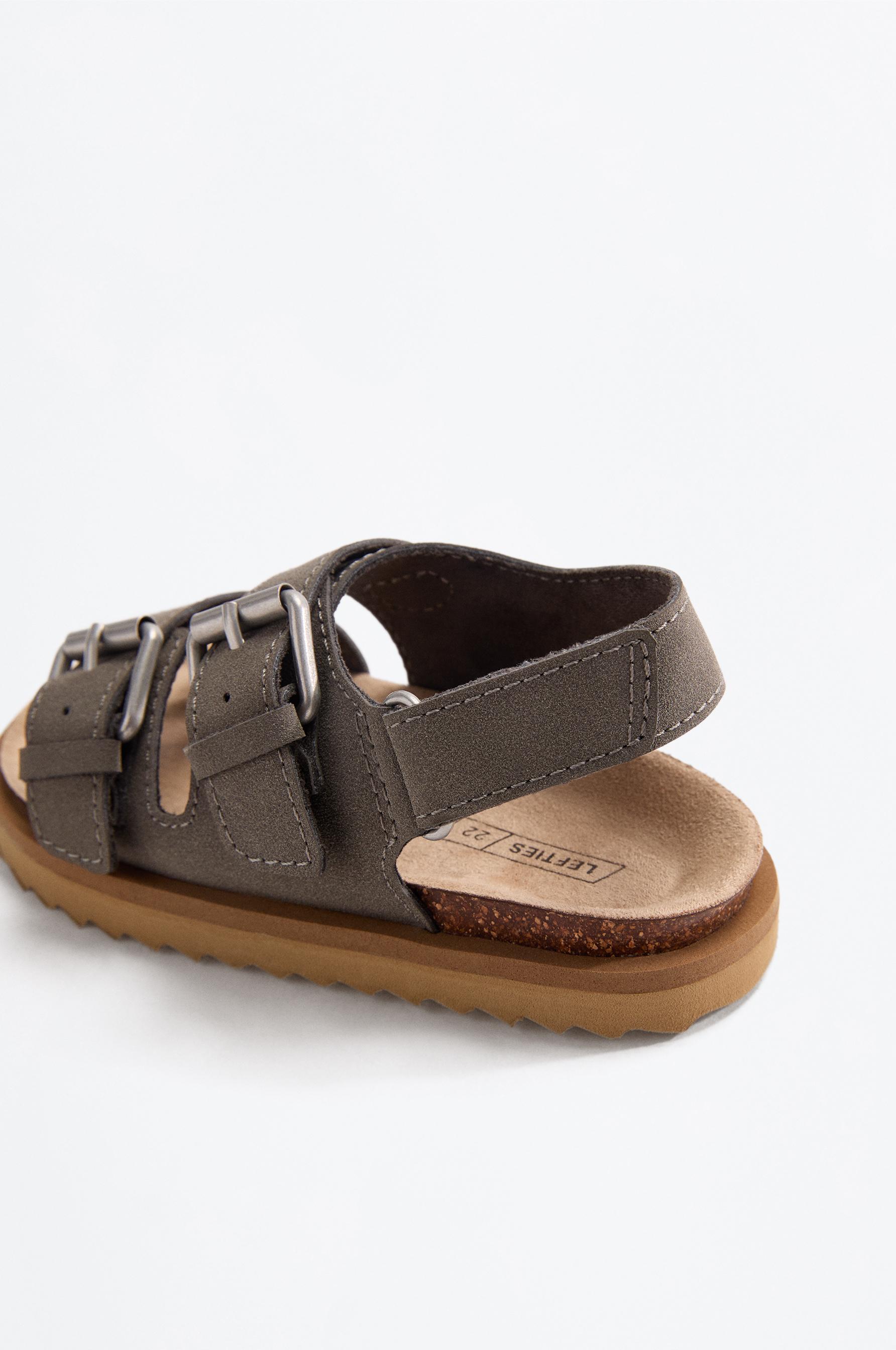 BUCKLE SANDALS — 1-905