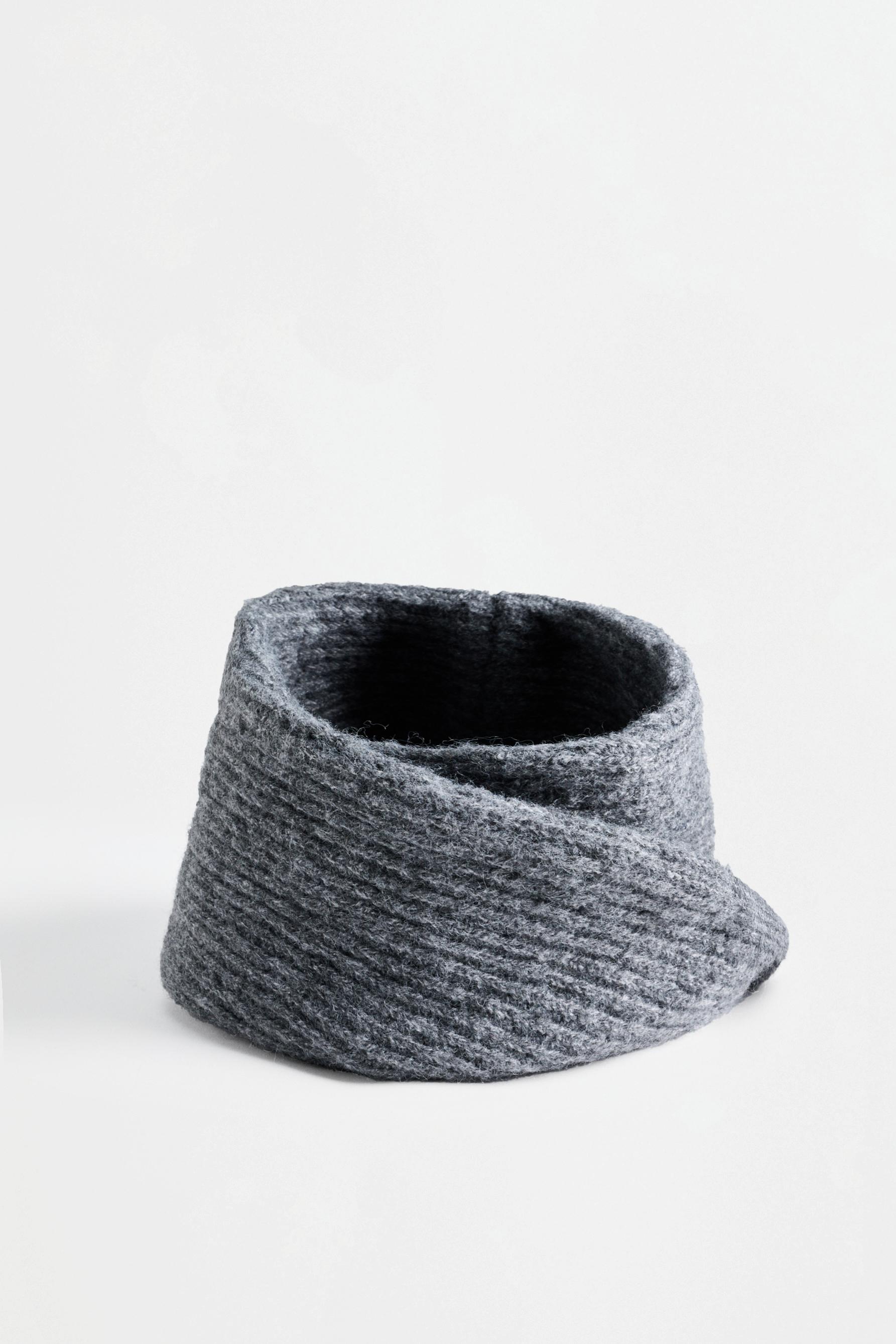 Ribbed knit snood — GREY