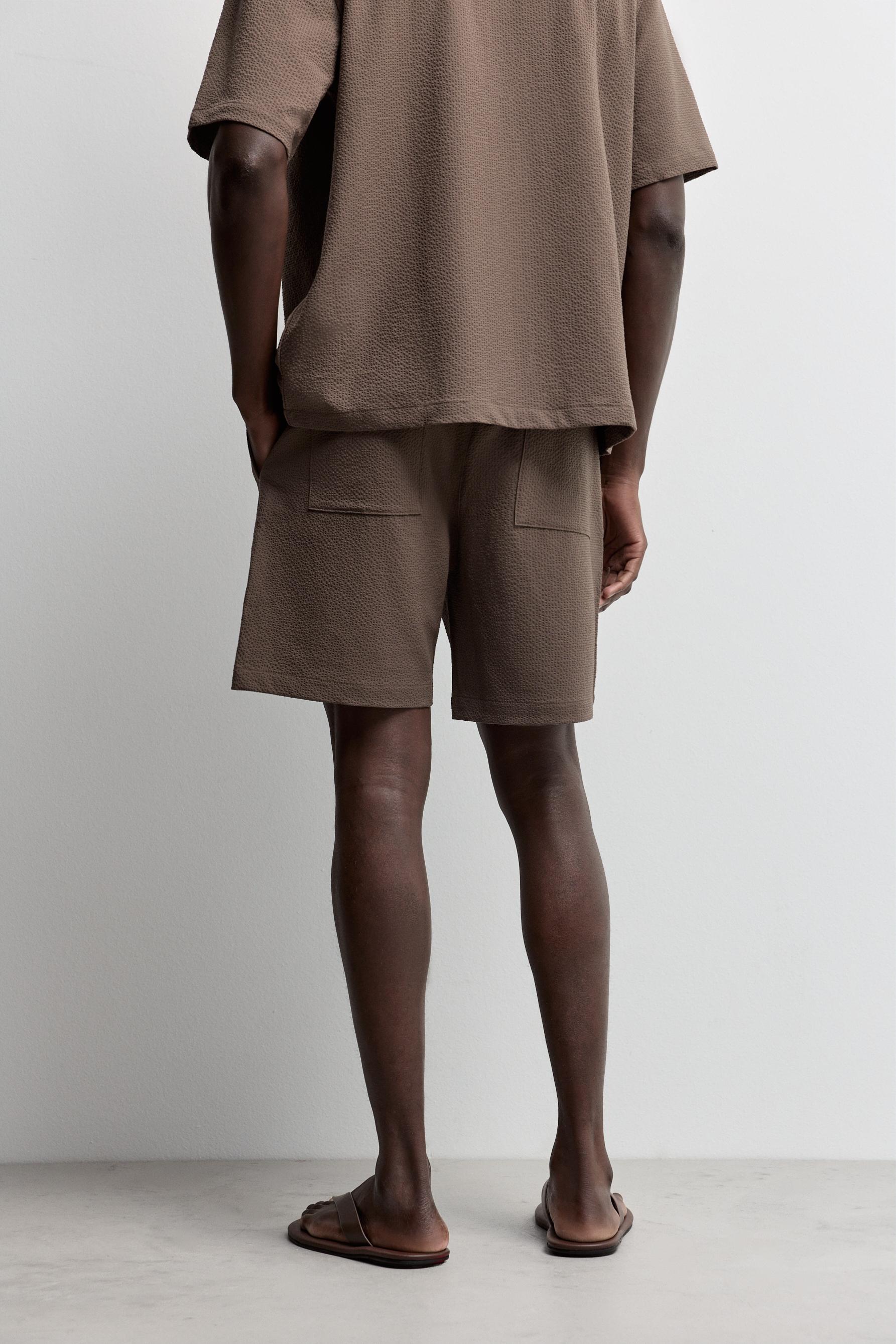 Seersucker Bermuda shorts — BROWN