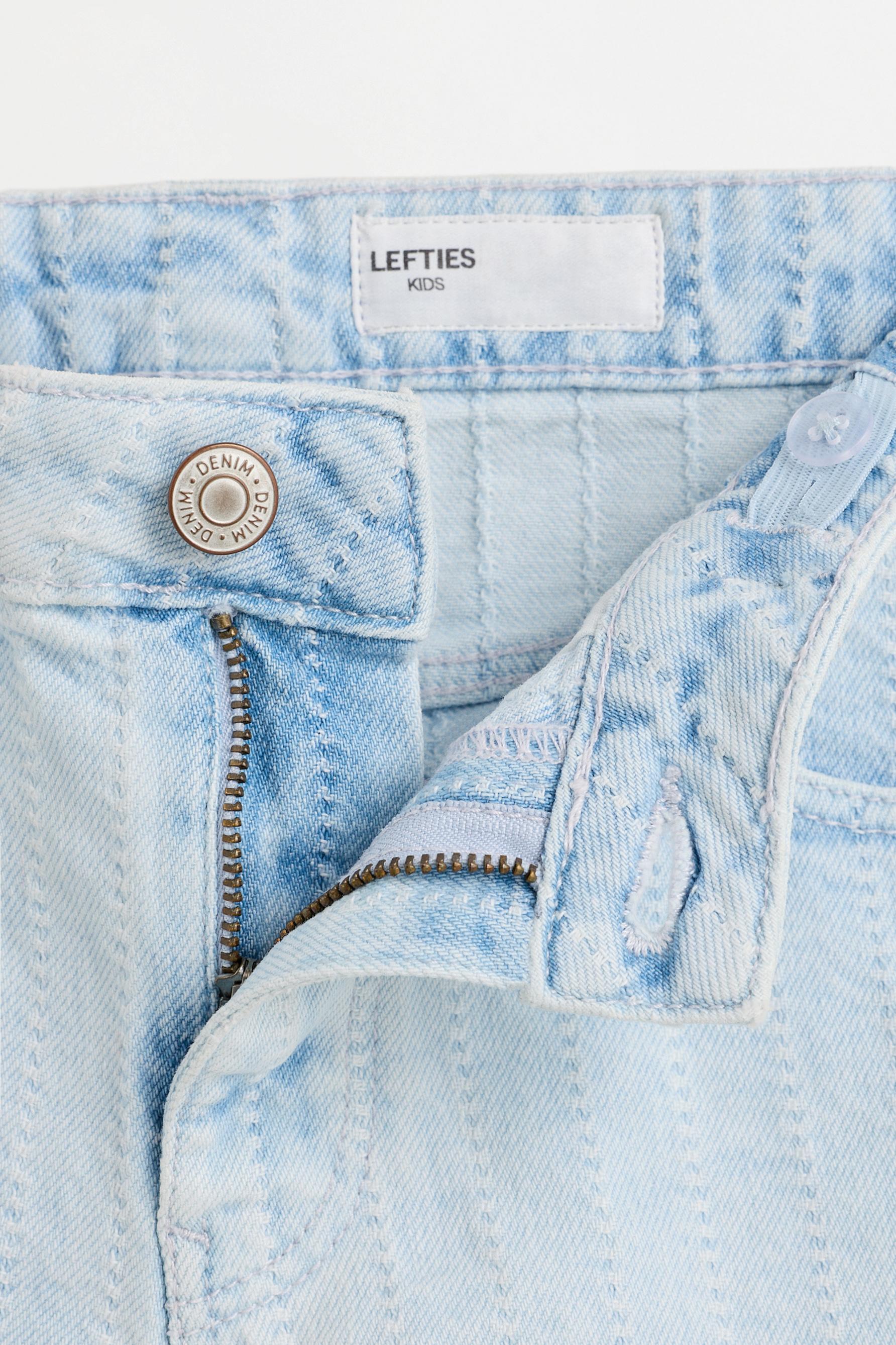 Embroidered frayed denim shorts — SKY BLUE