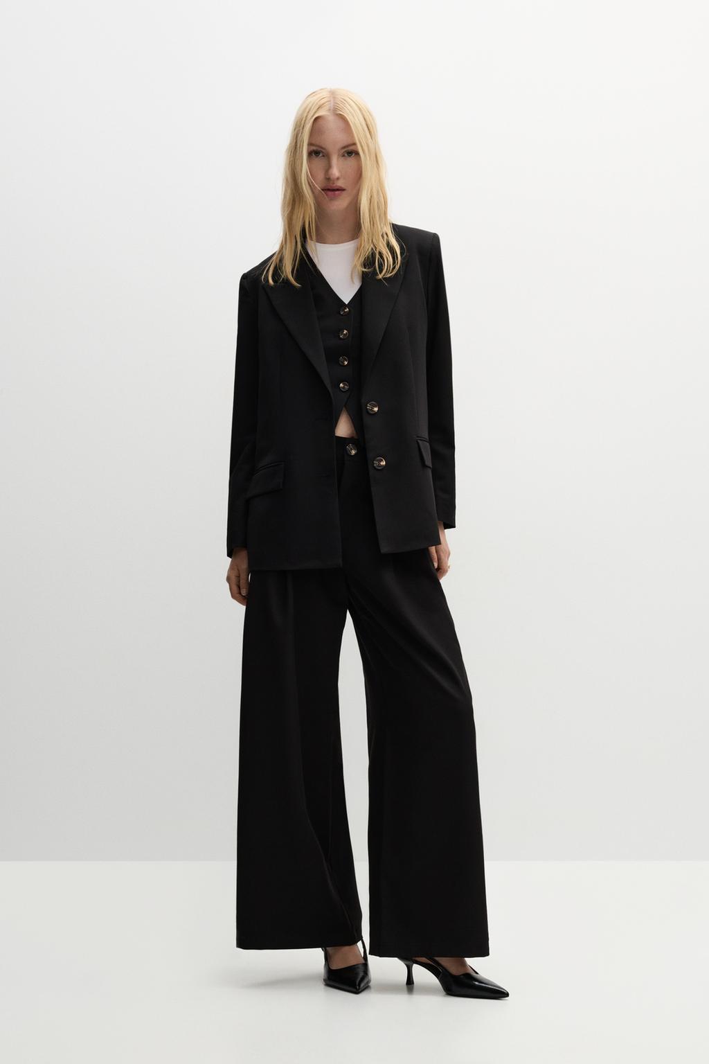Pleated dress trousers