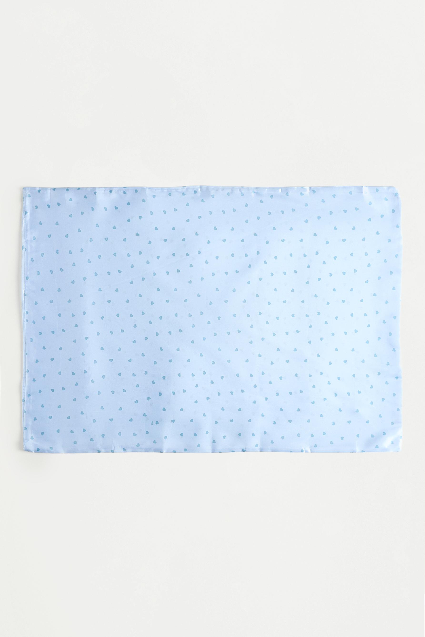 Heart print pillowcase — PASTEL BLUE