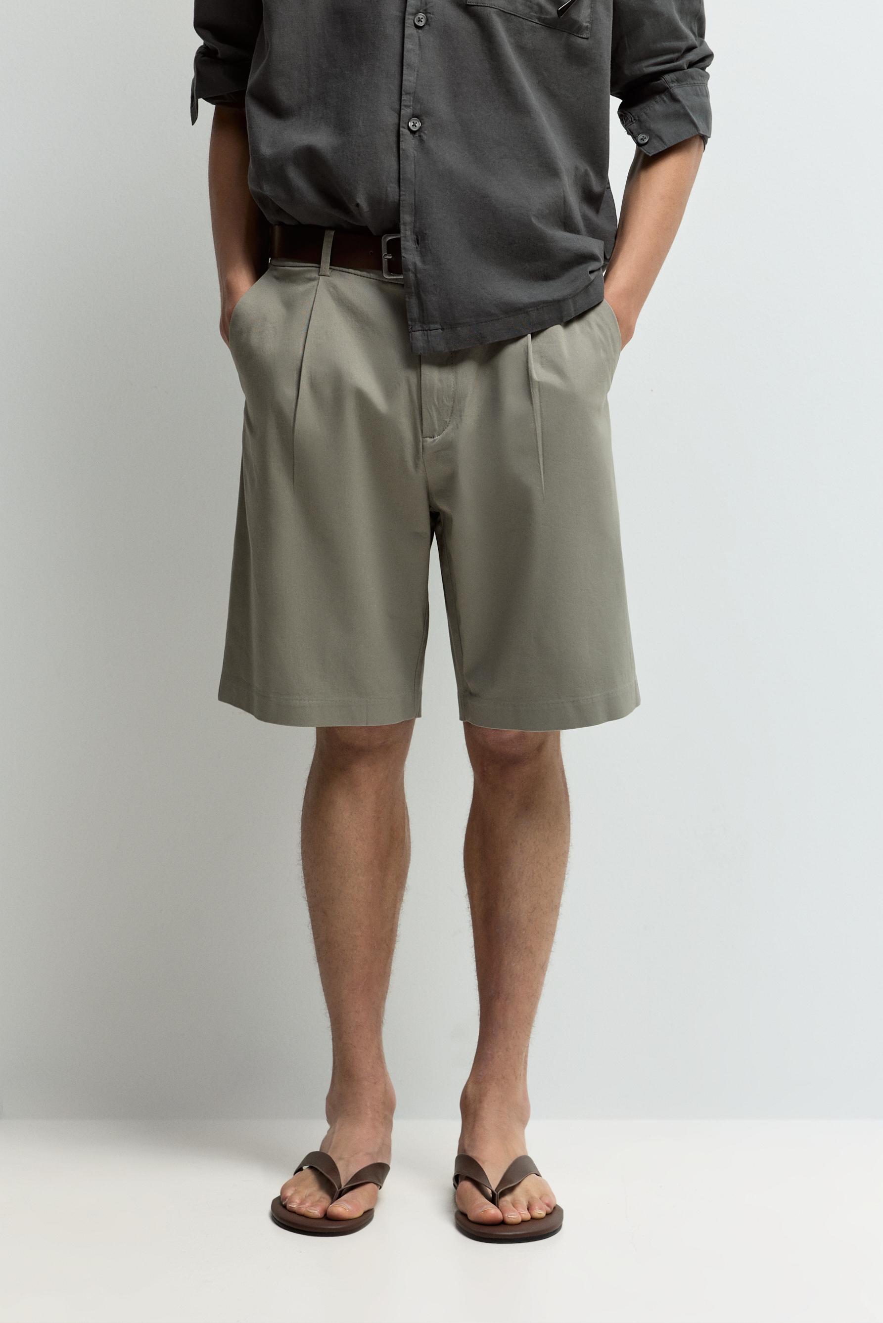 Pleated chino Bermuda shorts — GREEN