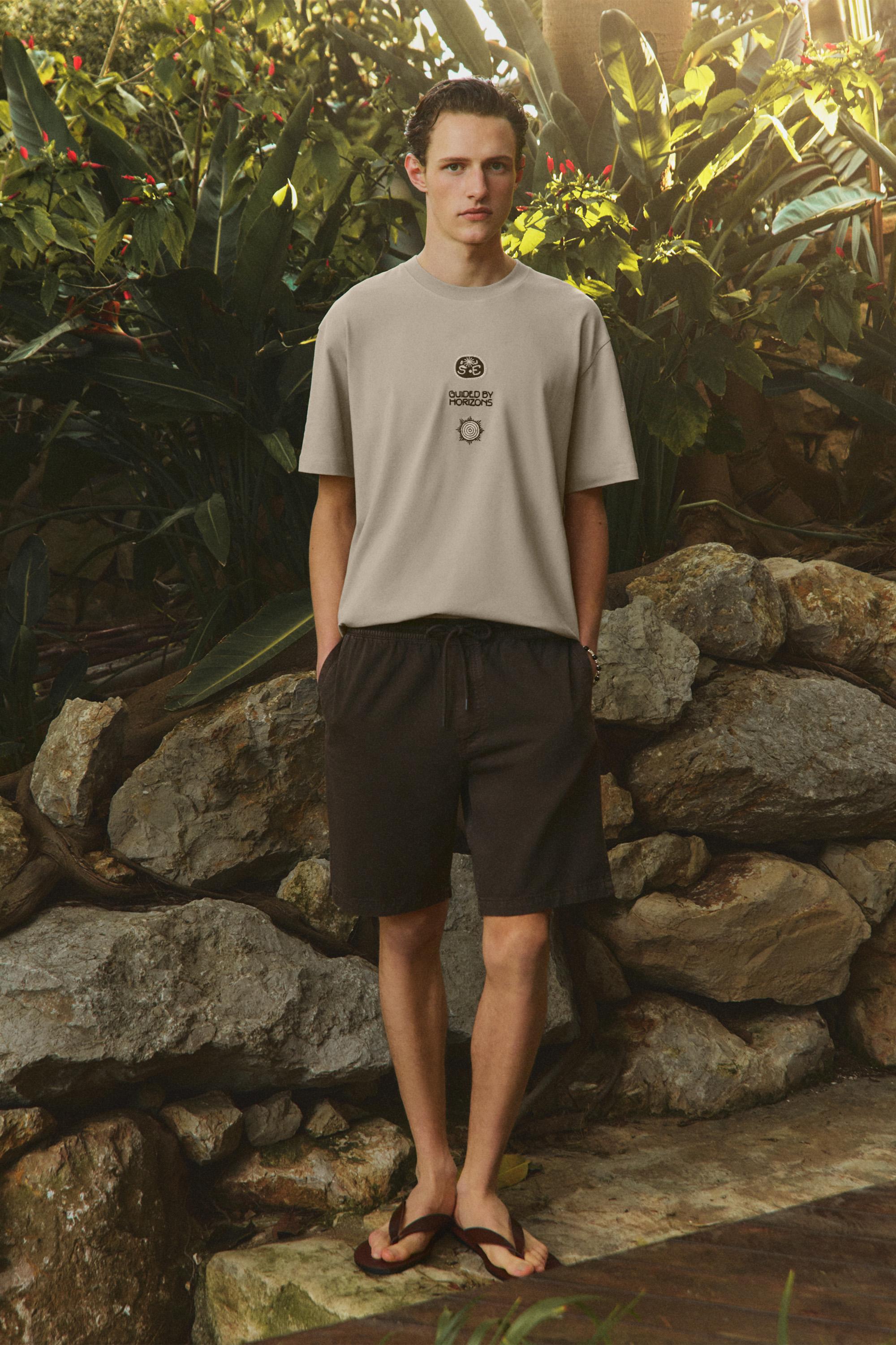 Jogger Bermuda shorts — BLACK