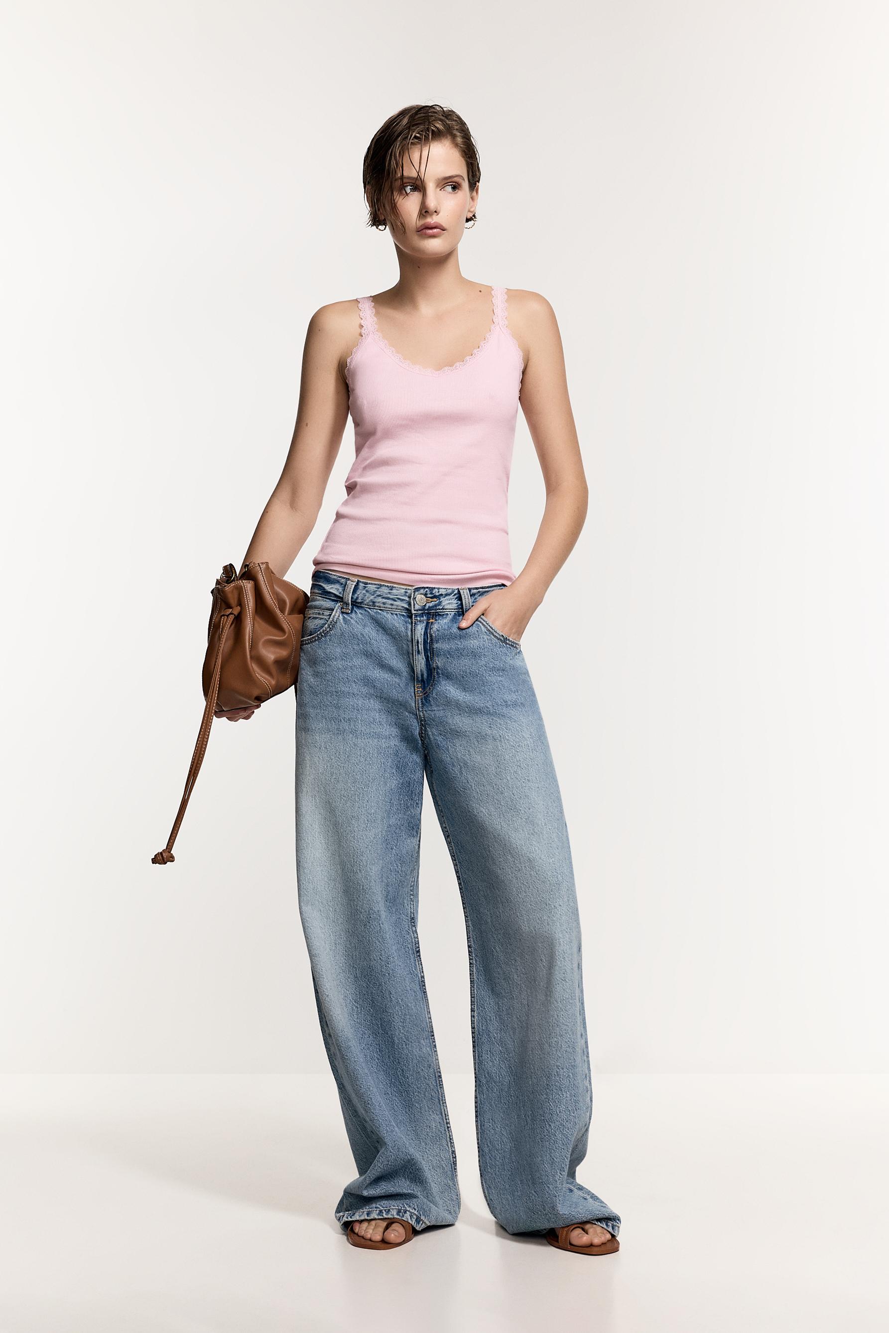 Ribbed top with blonde lace detail — PINK