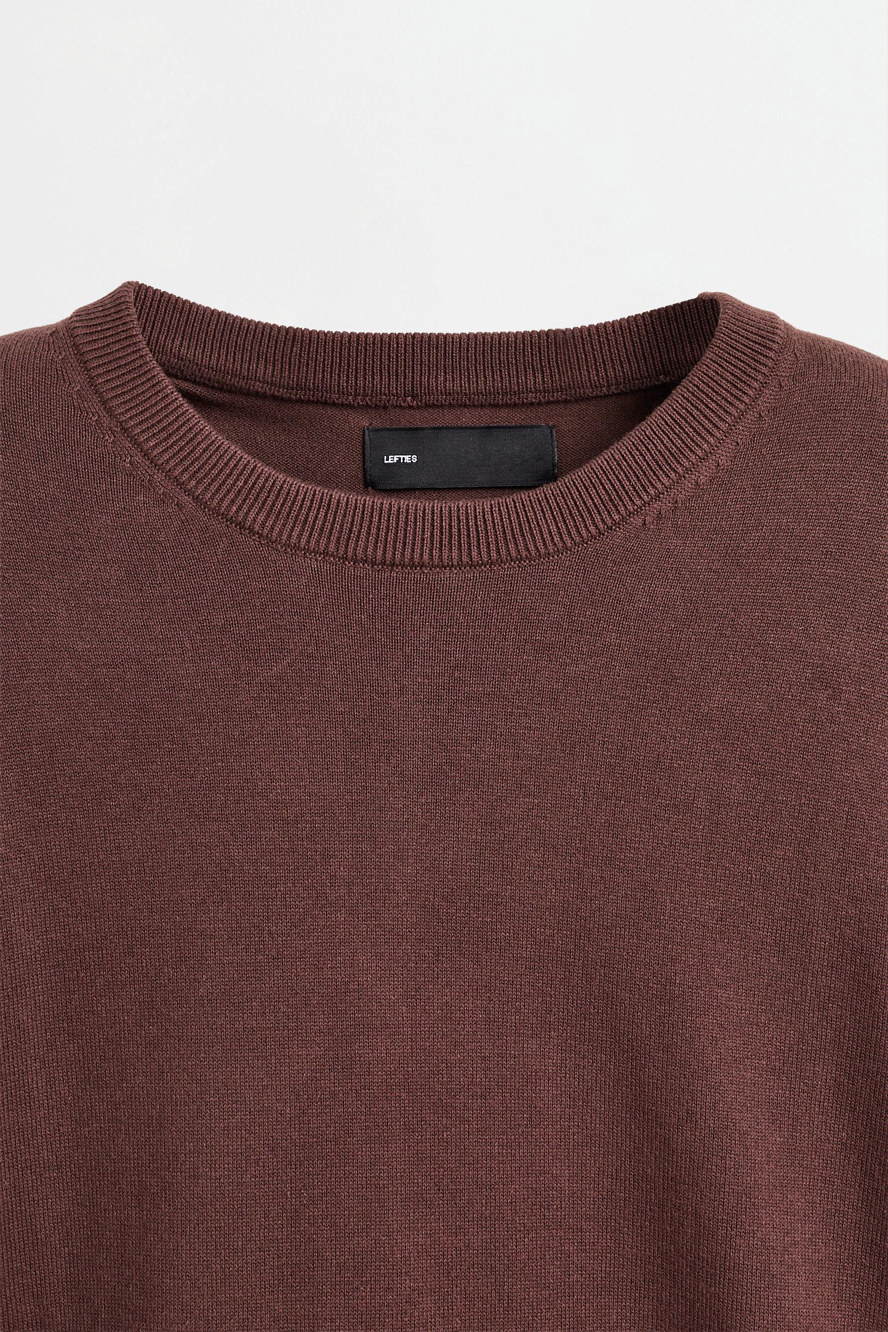 Basic round neck sweater — BROWN