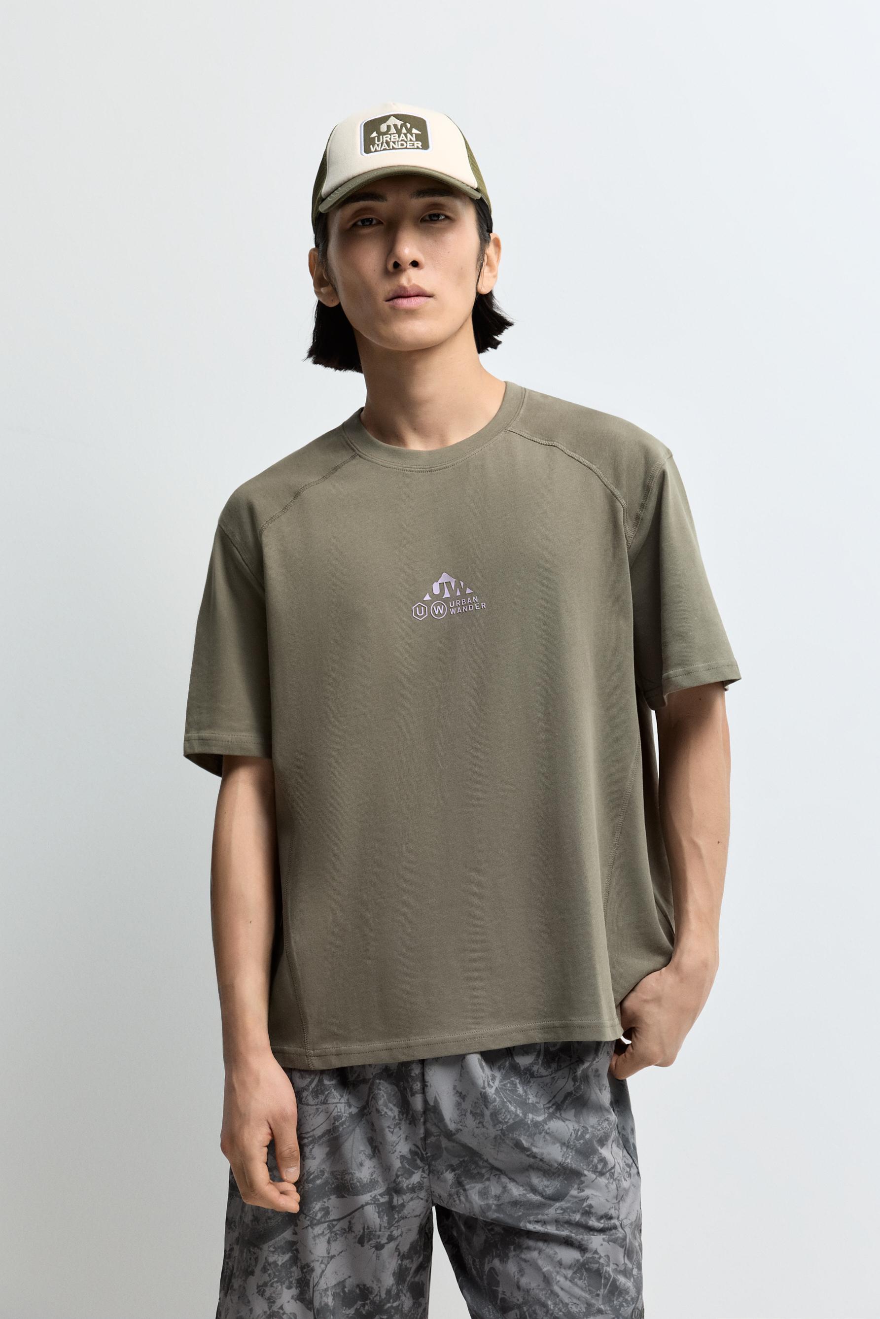 Camiseta estampada costuras