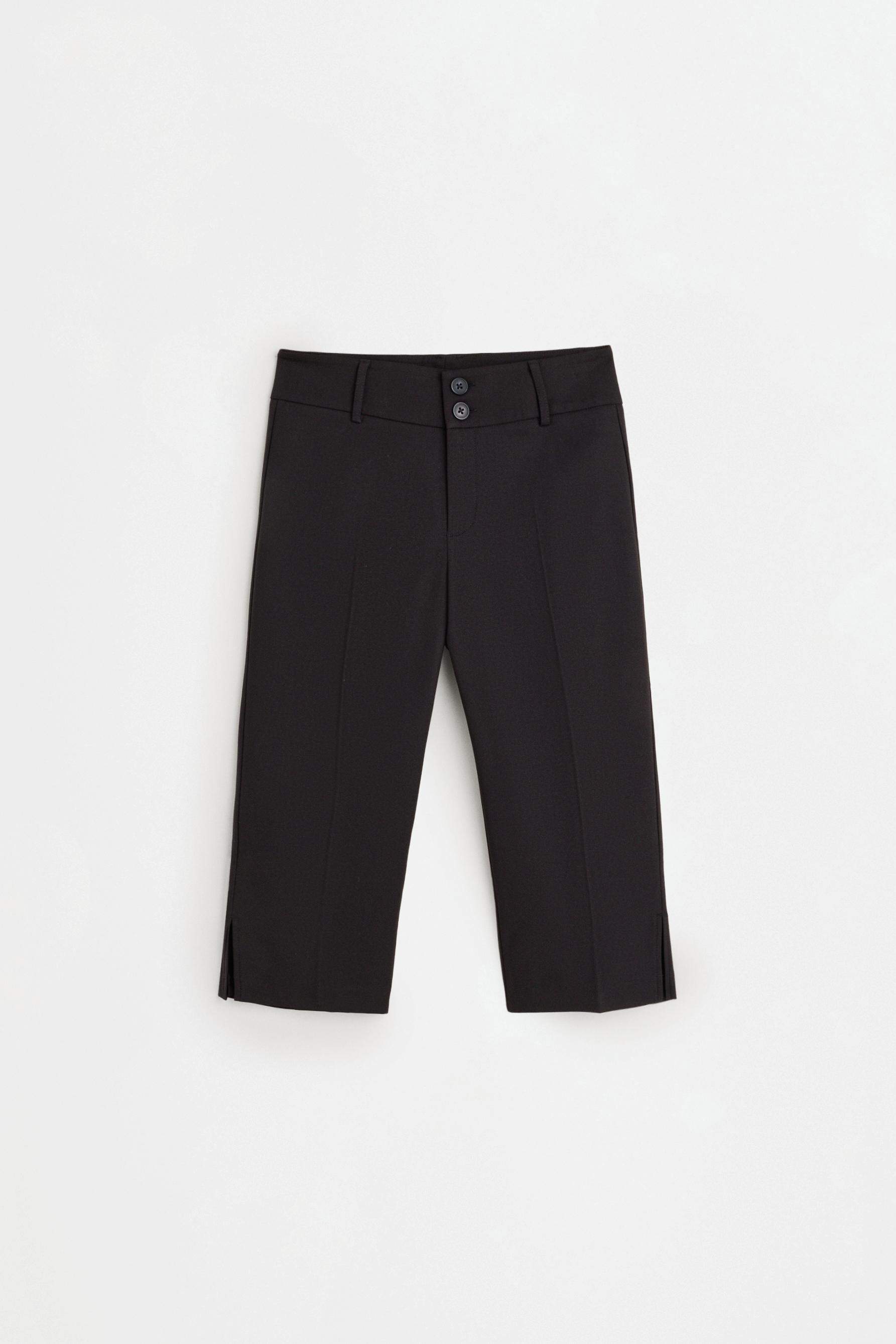 Pantalón capri dos botones
