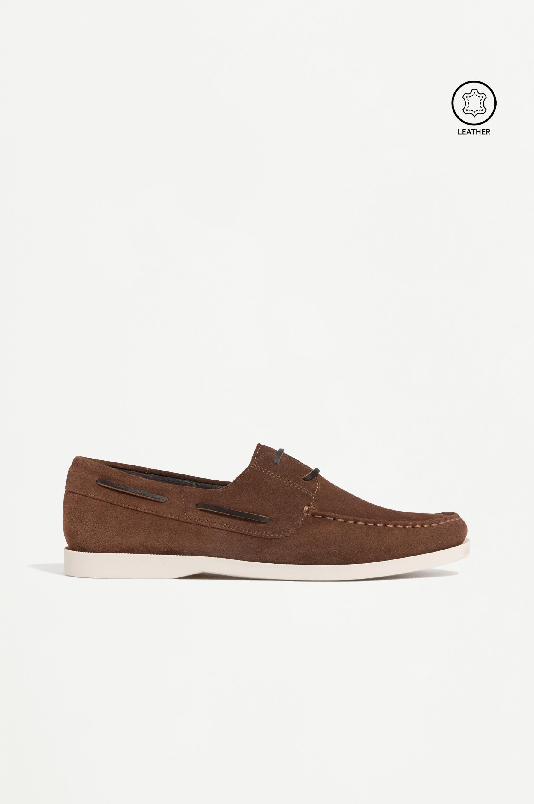Leather boat shoe — BROWN