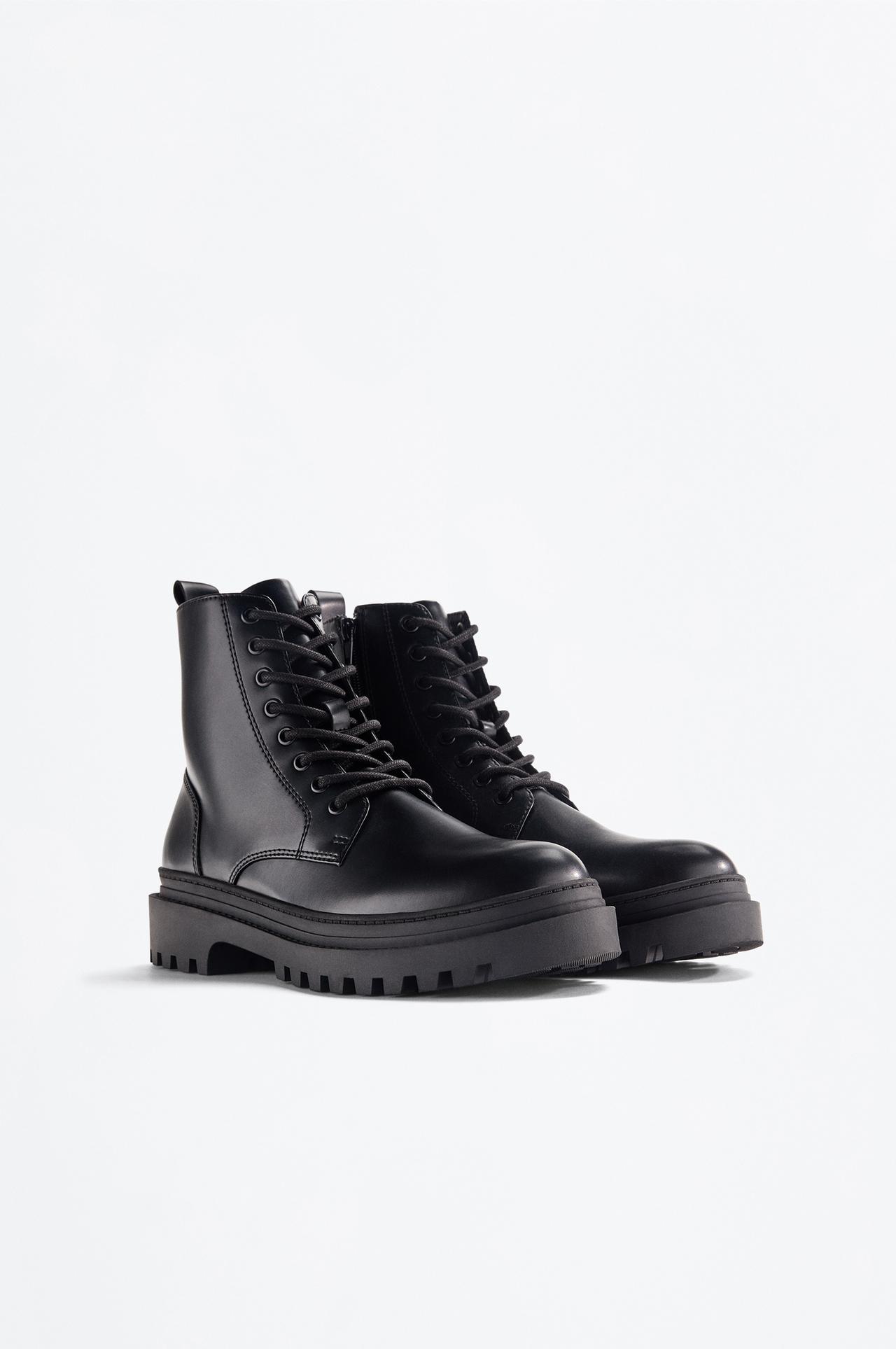 Lace-up boot — BLACK