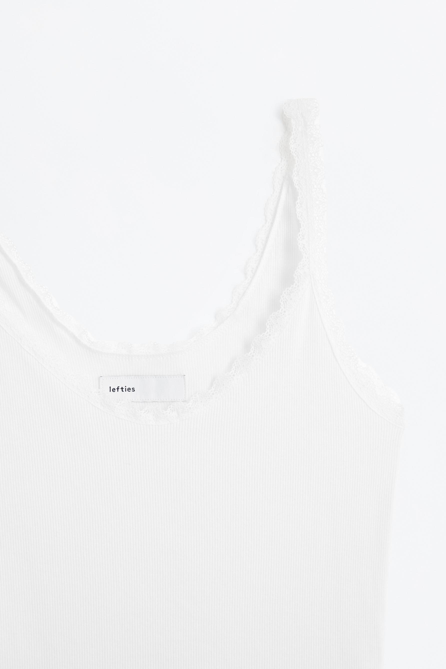 Ribbed top with blonde lace detail — WHITE