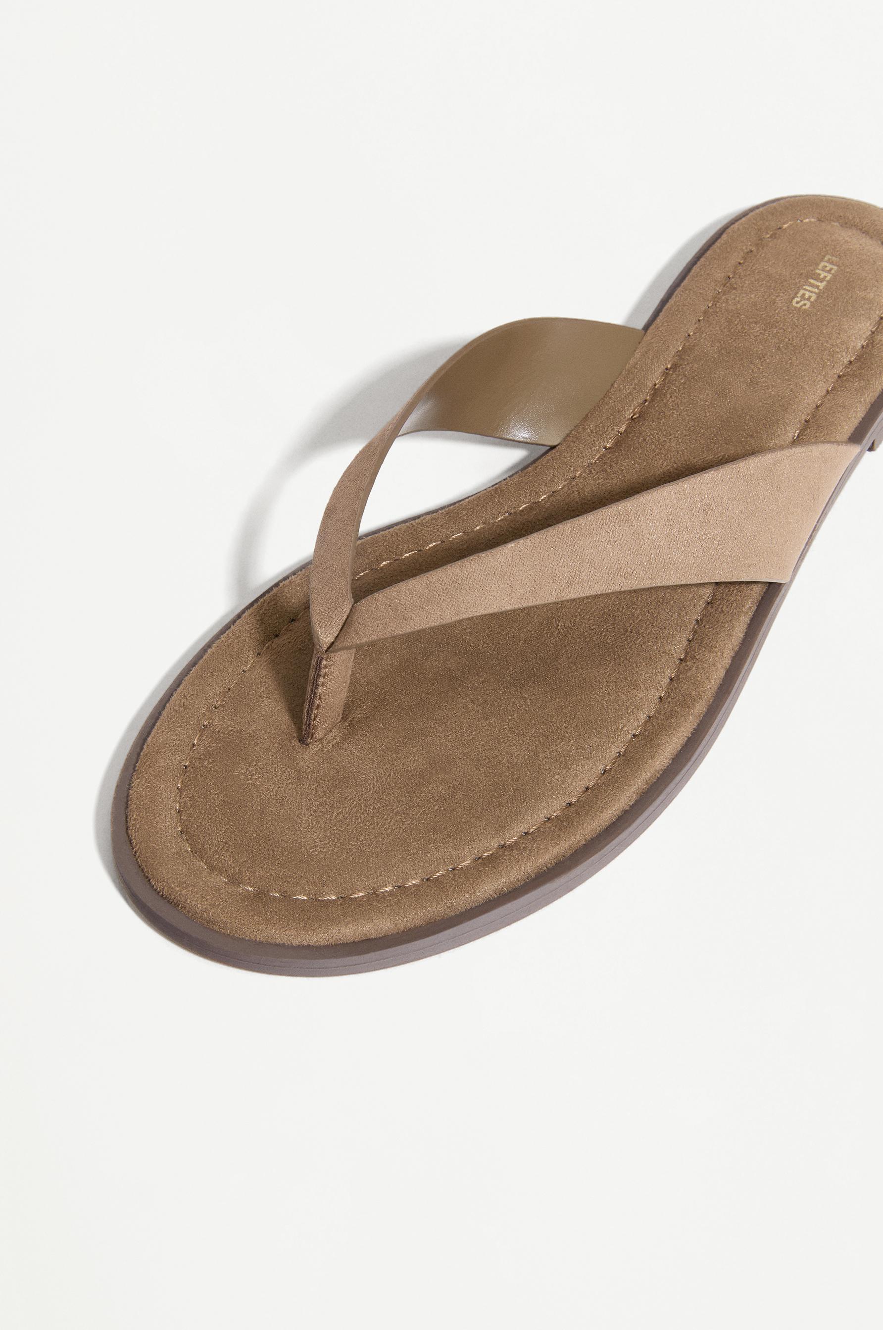 Flat toe-post sandals — KHAKI