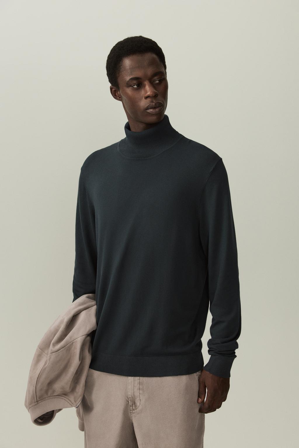 Turtleneck sweater