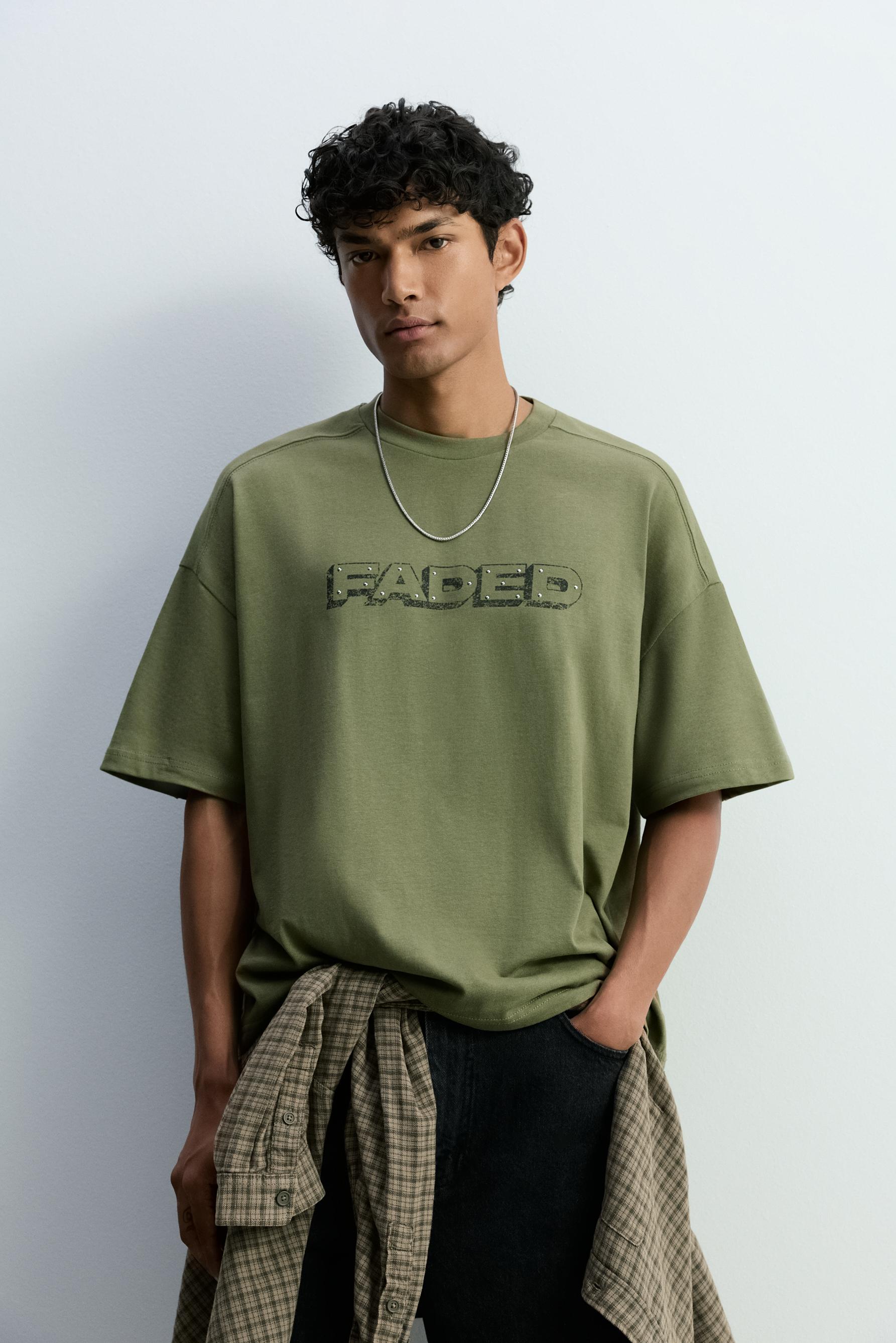 Camiseta texto apliques