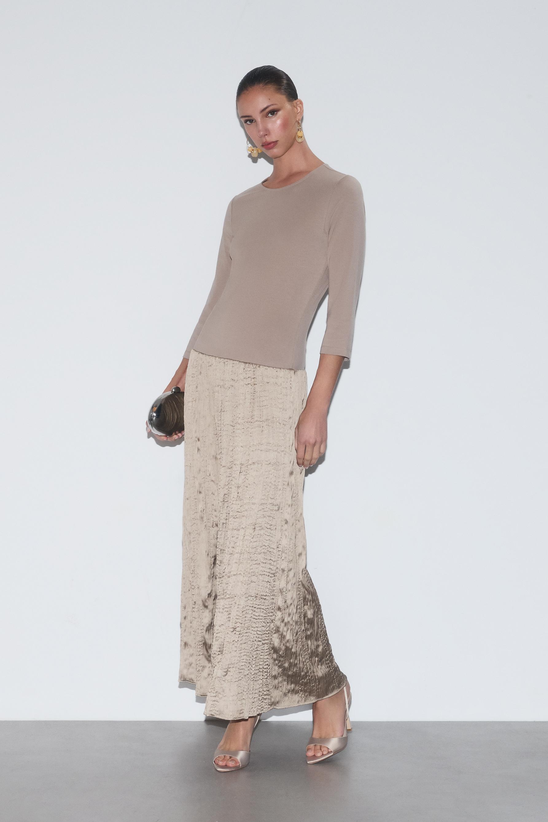 Vestido midi combinado