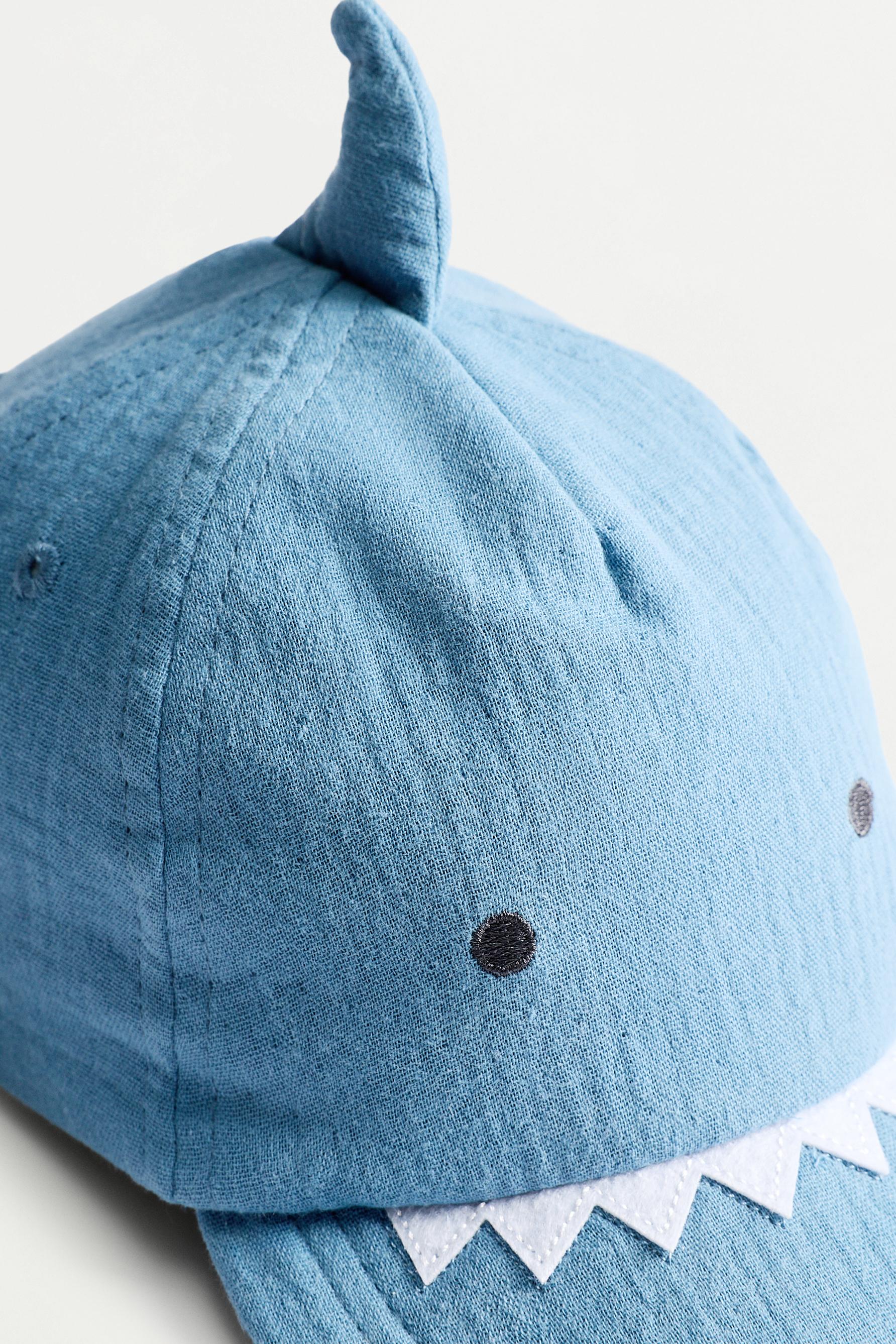 Shark cap — NAVY BLUE