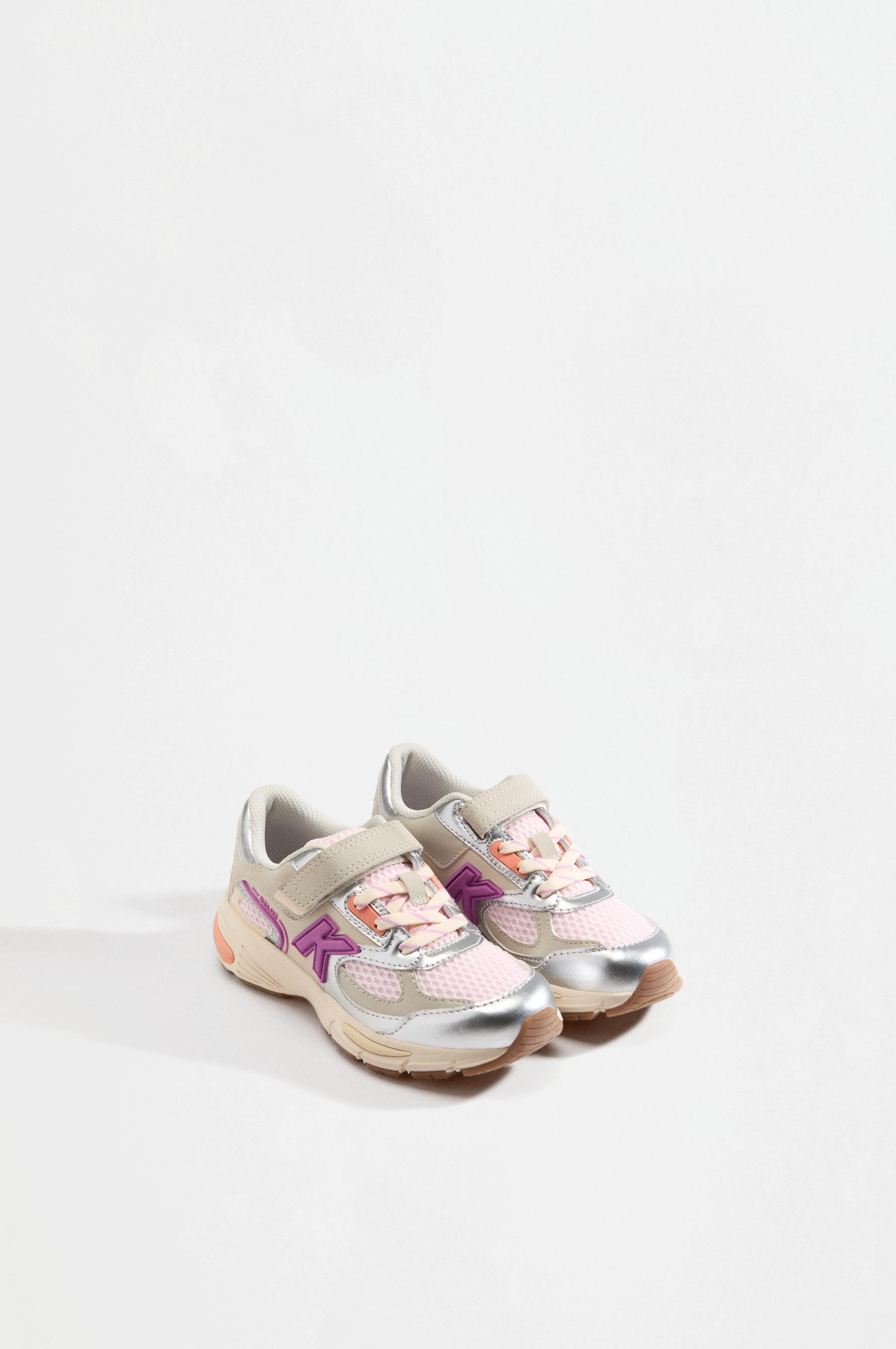 Kelme sports sneakers — SILVER