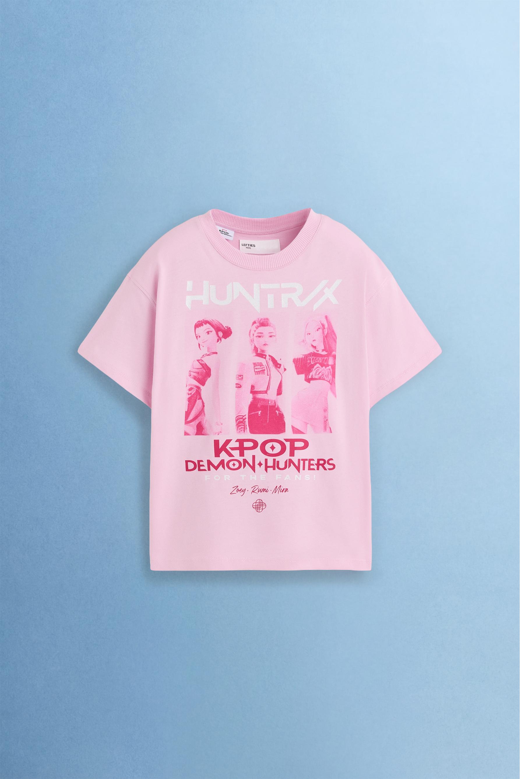 Huntrix K-Pop Demon Hunters™/© Netflix T-shirt — PINK